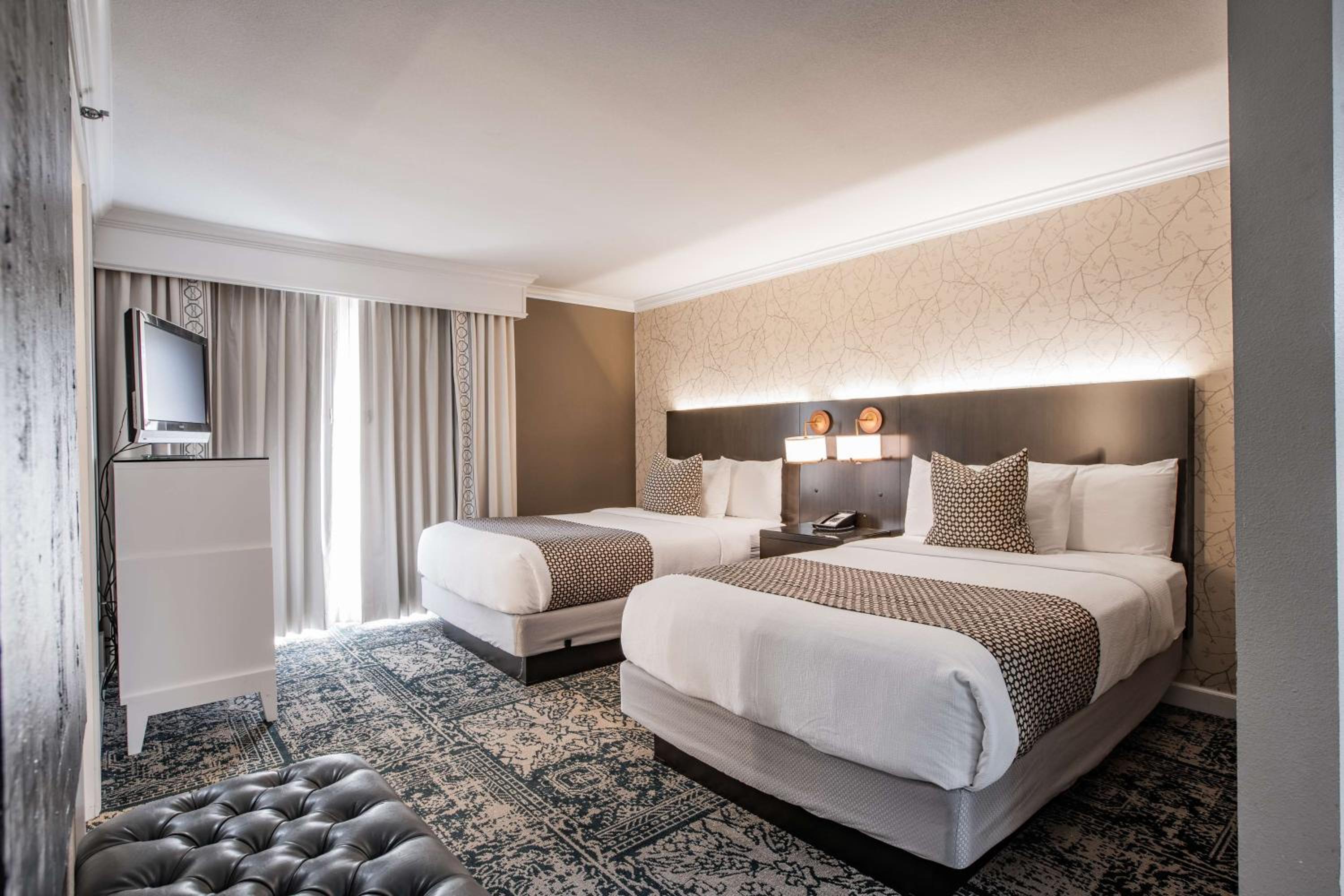 Double Room with Two Double Beds - Photo 3