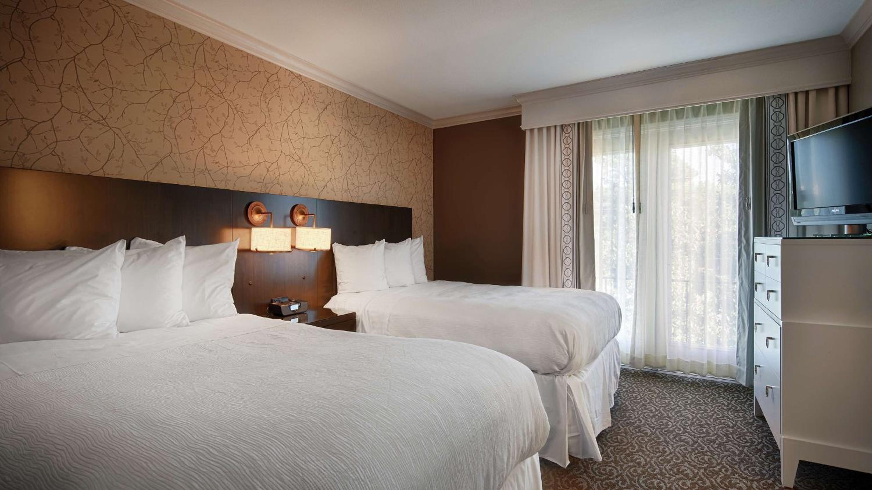 Suite with Two Double Beds - Photo 3