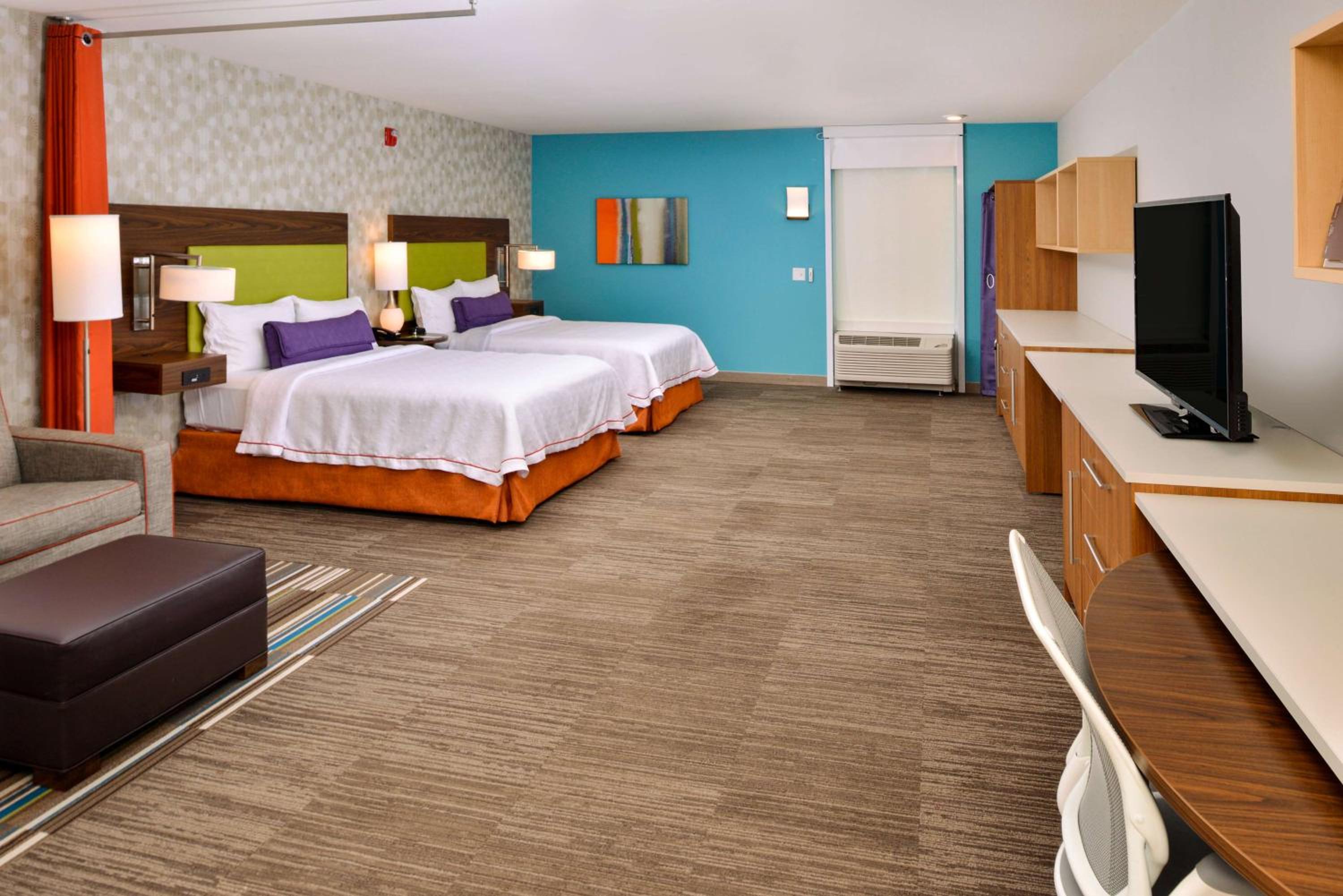 Queen Studio with Two Queen Beds - Mobility Access/Non-Smoking - Photo 1