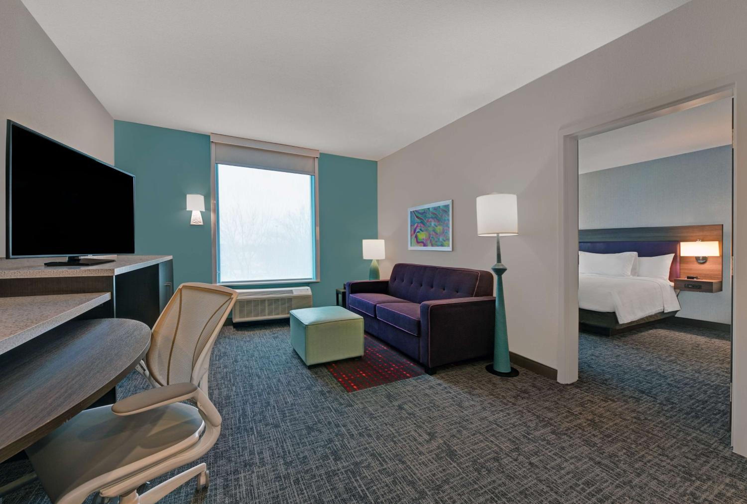 One-Bedroom King Suite - Non-Smoking - Photo 4