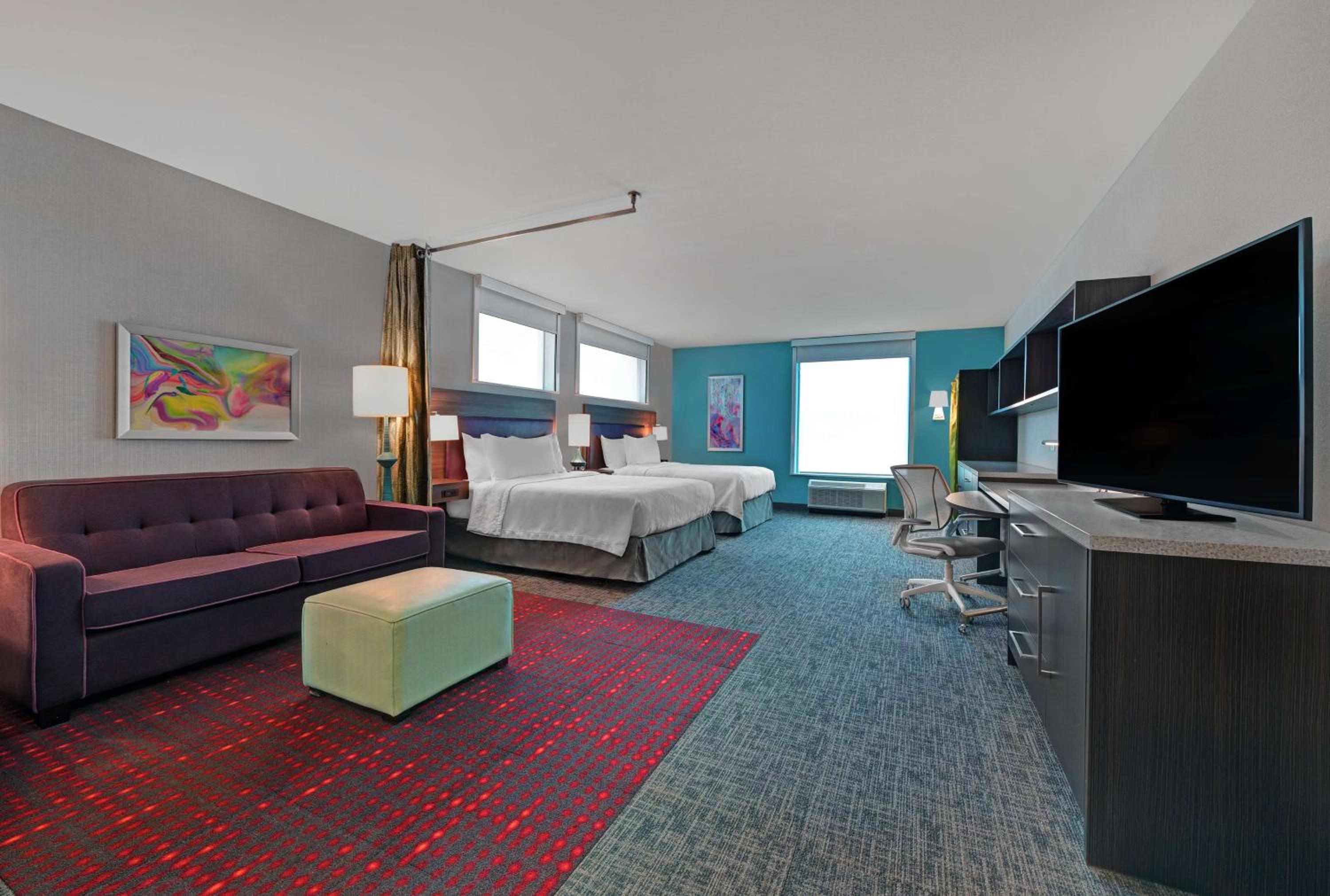 Queen Studio with Two Queen Beds - Mobility Access/Non-Smoking - Photo 4