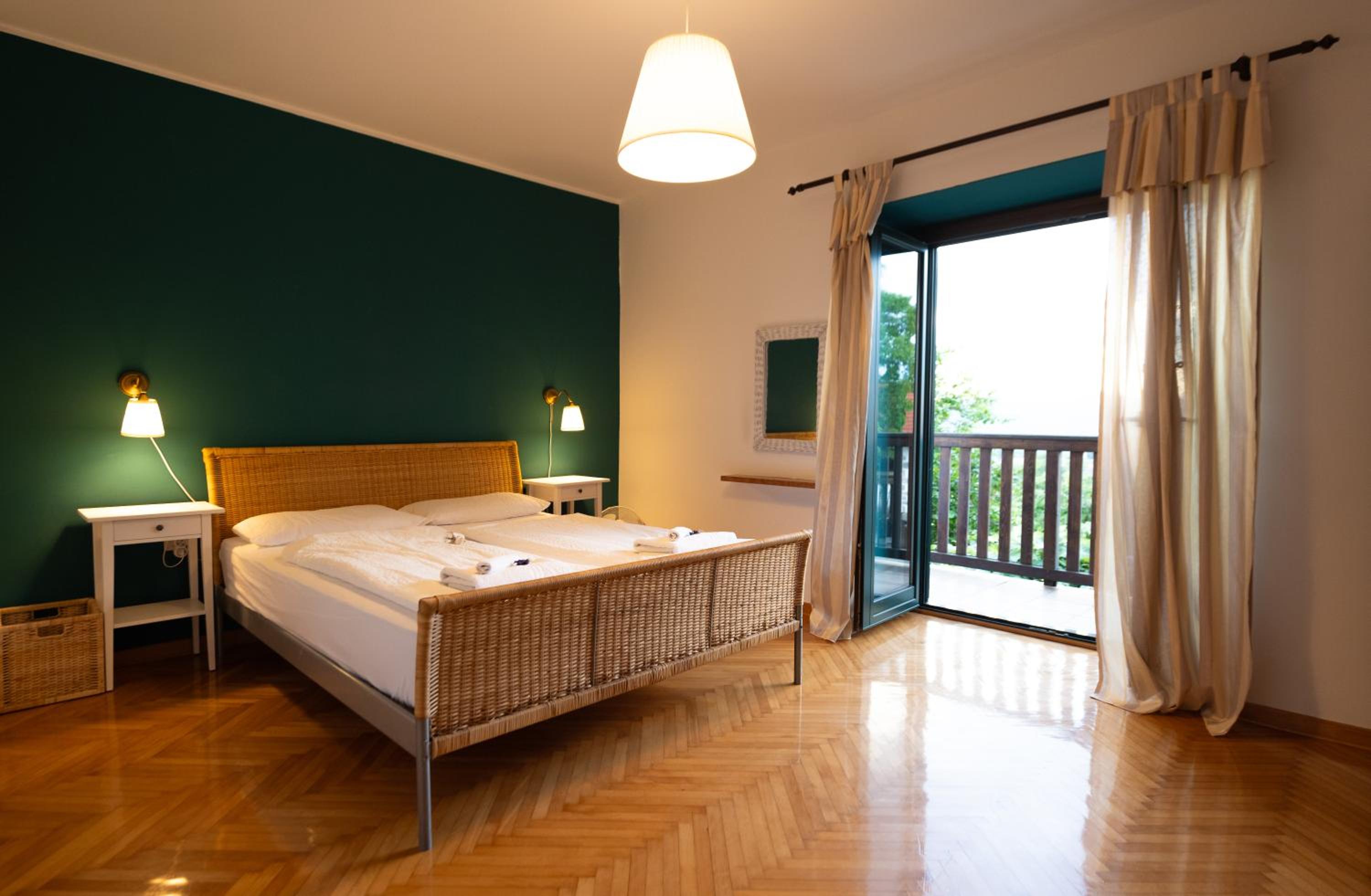 Family Room with Terrace photo 2