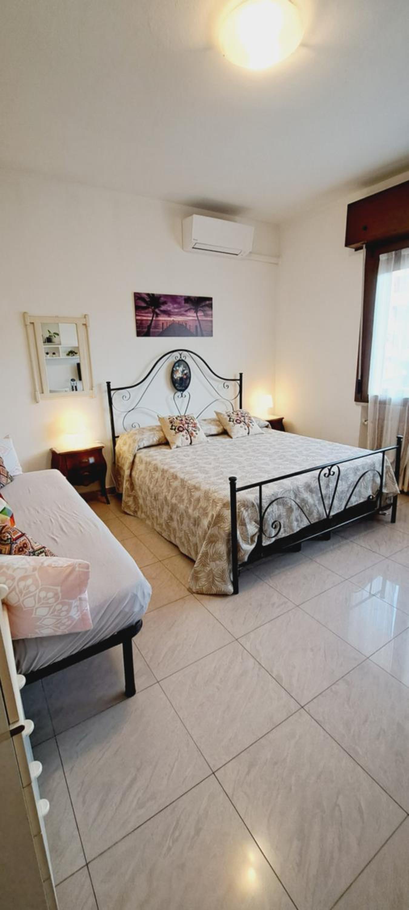 Triple Room with Private Bathroom - Photo 8