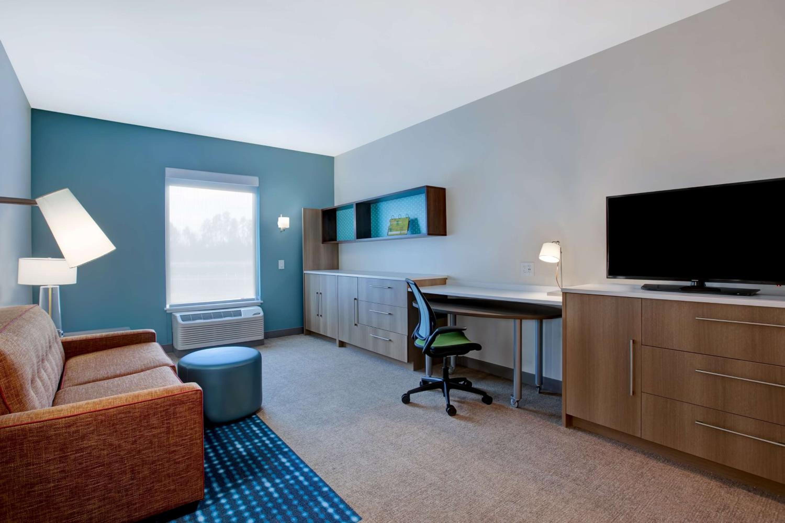 One-Bedroom King Suite - Non-Smoking - Photo 1
