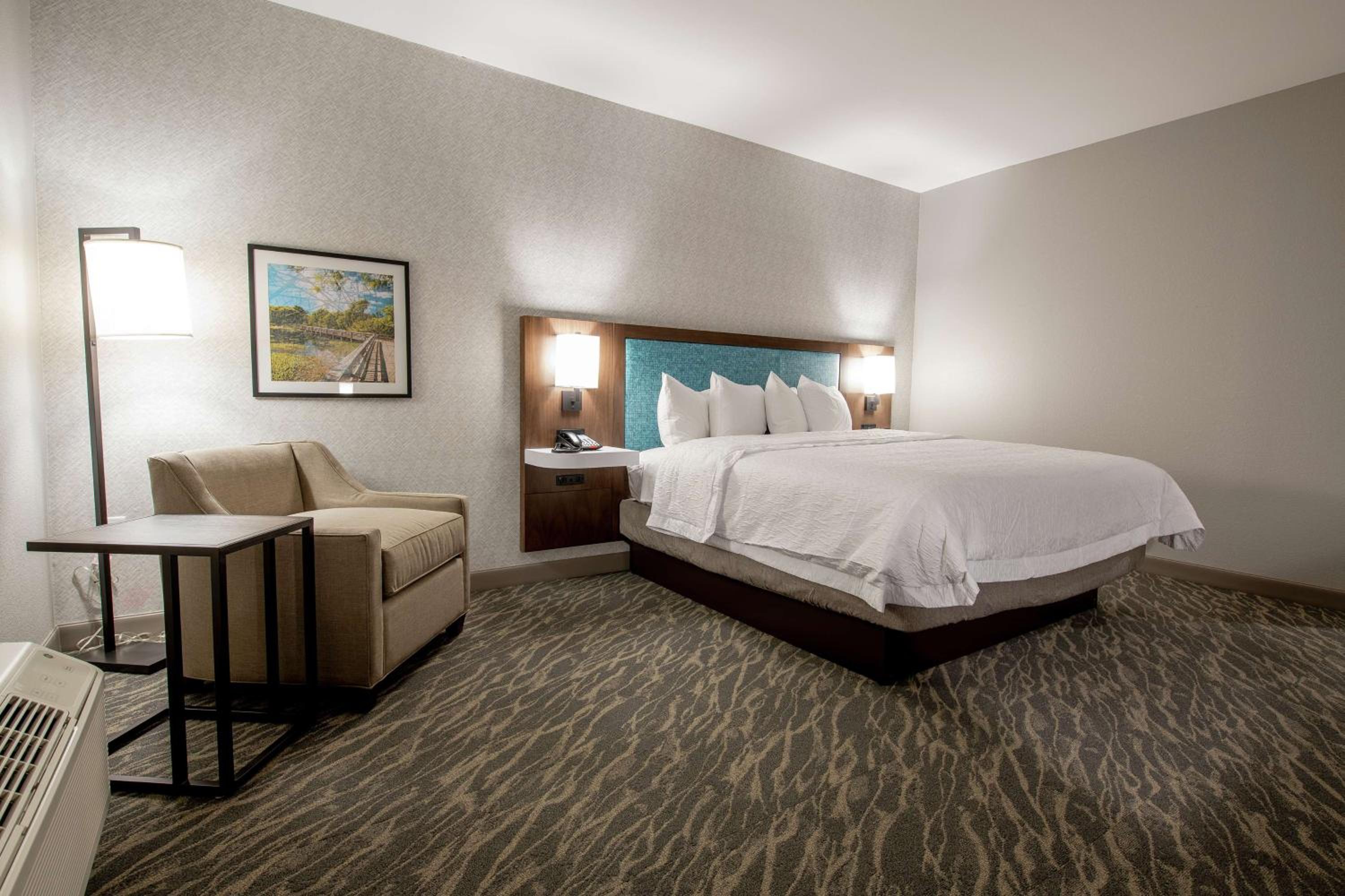 King Room - Hearing Access/Non-Smoking - Photo 3