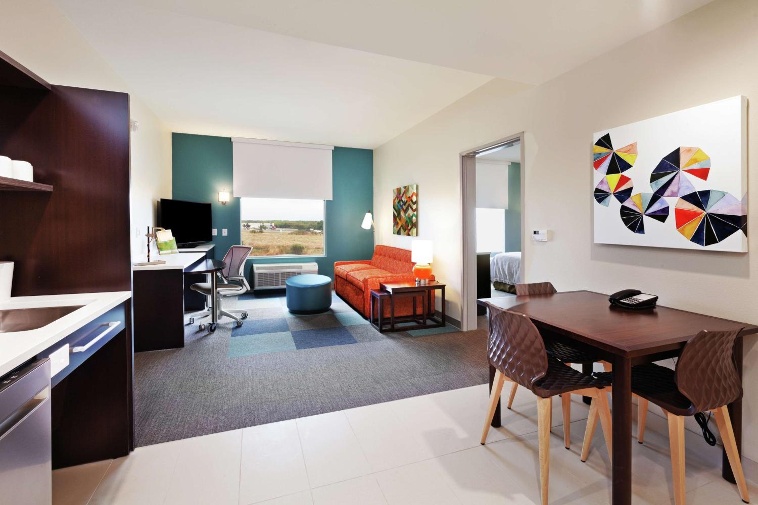 King Suite - Mobility Access/Non-Smoking - Photo 1