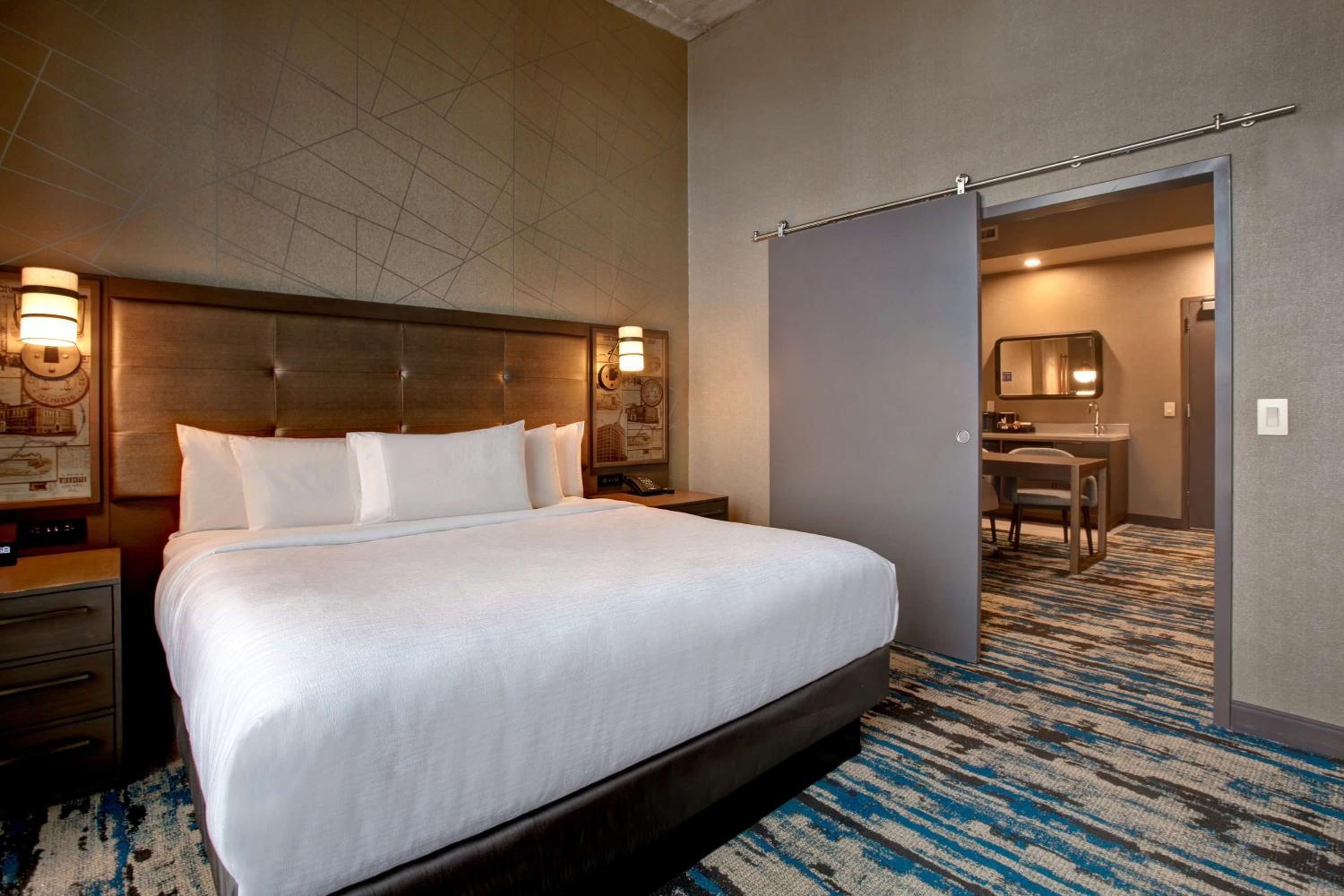 Two-Room King Suite - Photo 1