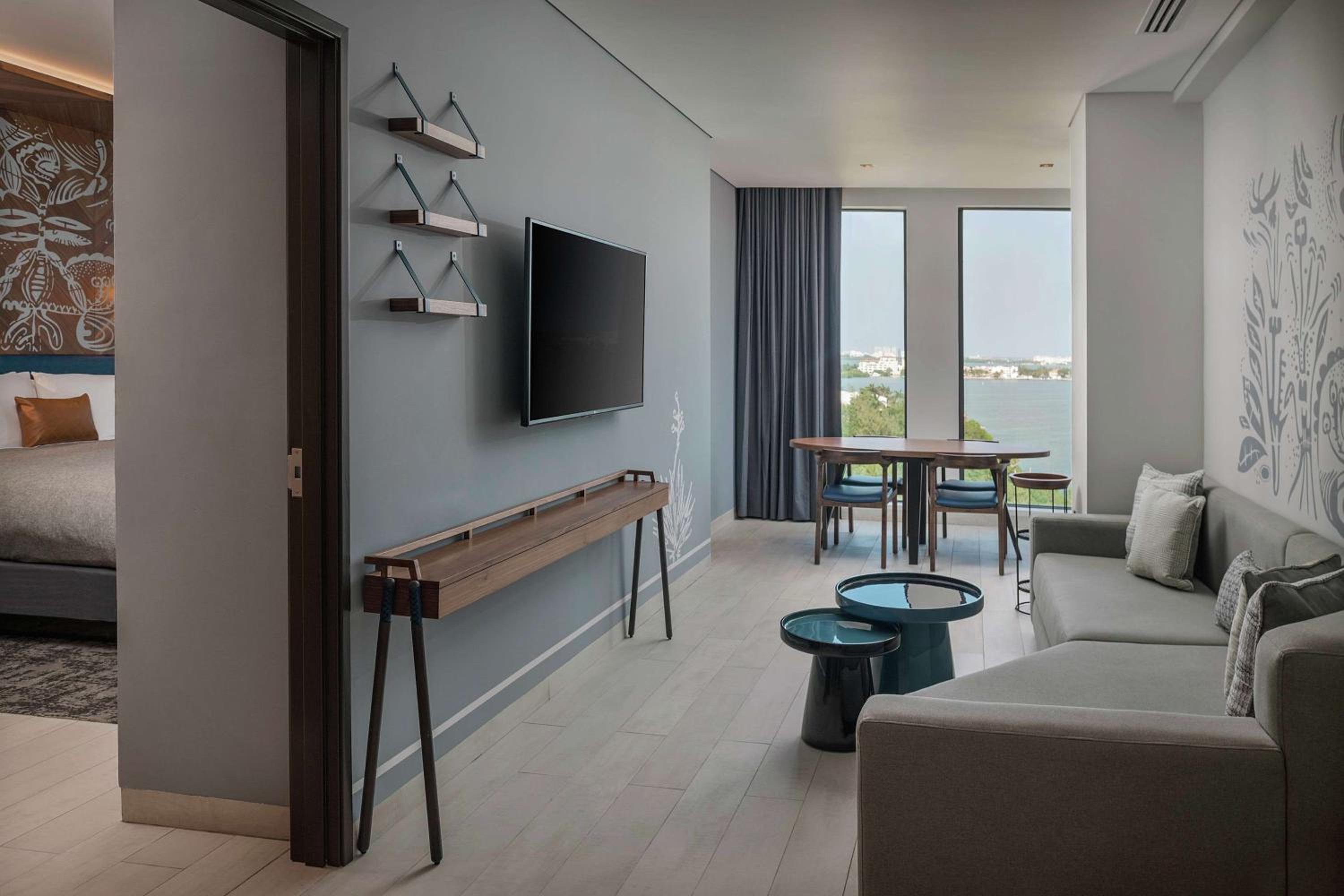 King Suite with Panoramic View