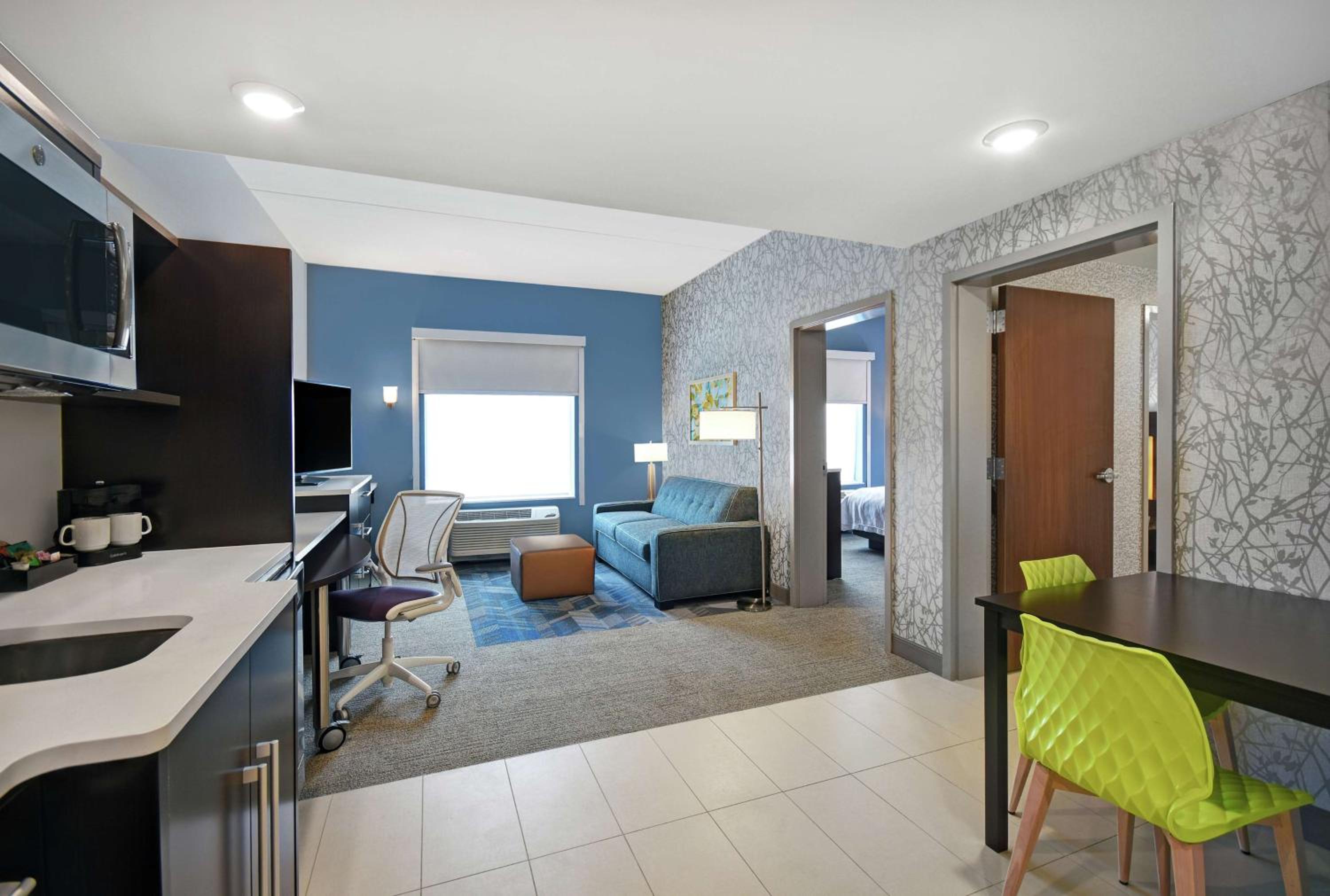 One-Bedroom King Suite - Non-Smoking - Photo 1