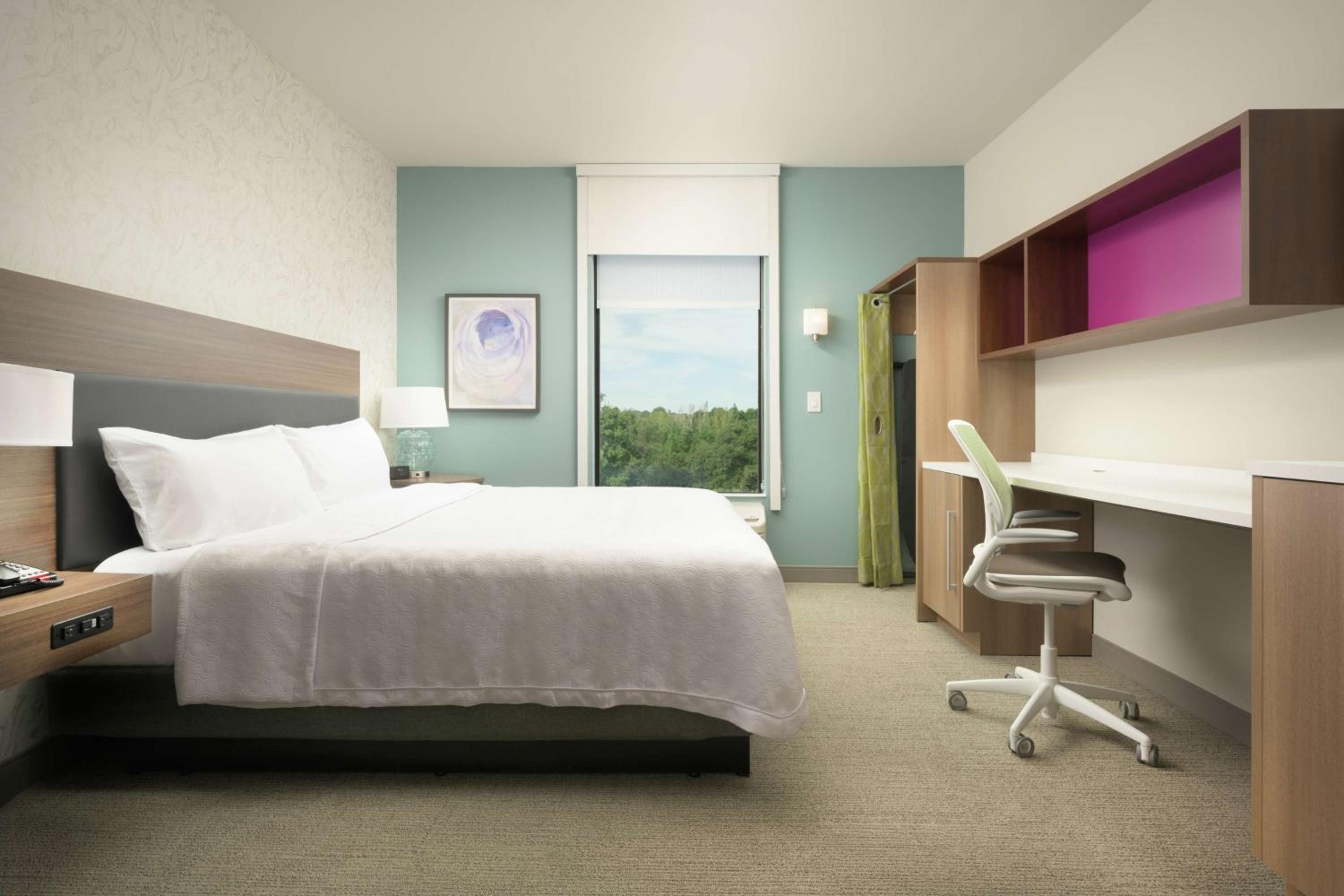 King Studio Suite - Non-Smoking - Photo 2