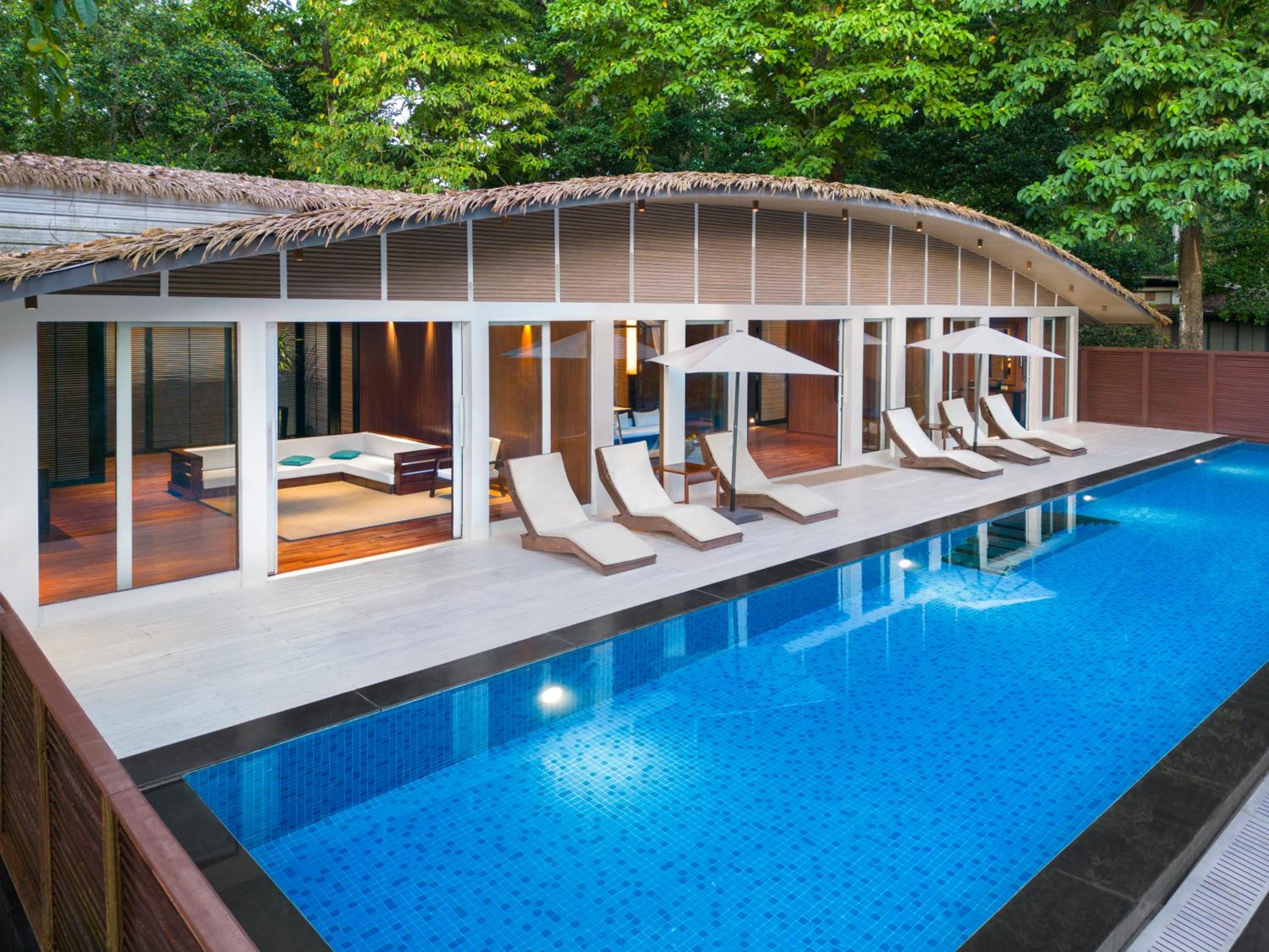 Tata Suite - Beachfront yoga session.- Aqua aerobics gym session - Shell art activity - 10% Discount on SPA & Food & Soft Beverages& Laundry .- Hi-tea - Floating Breakfast once during stay photo 2