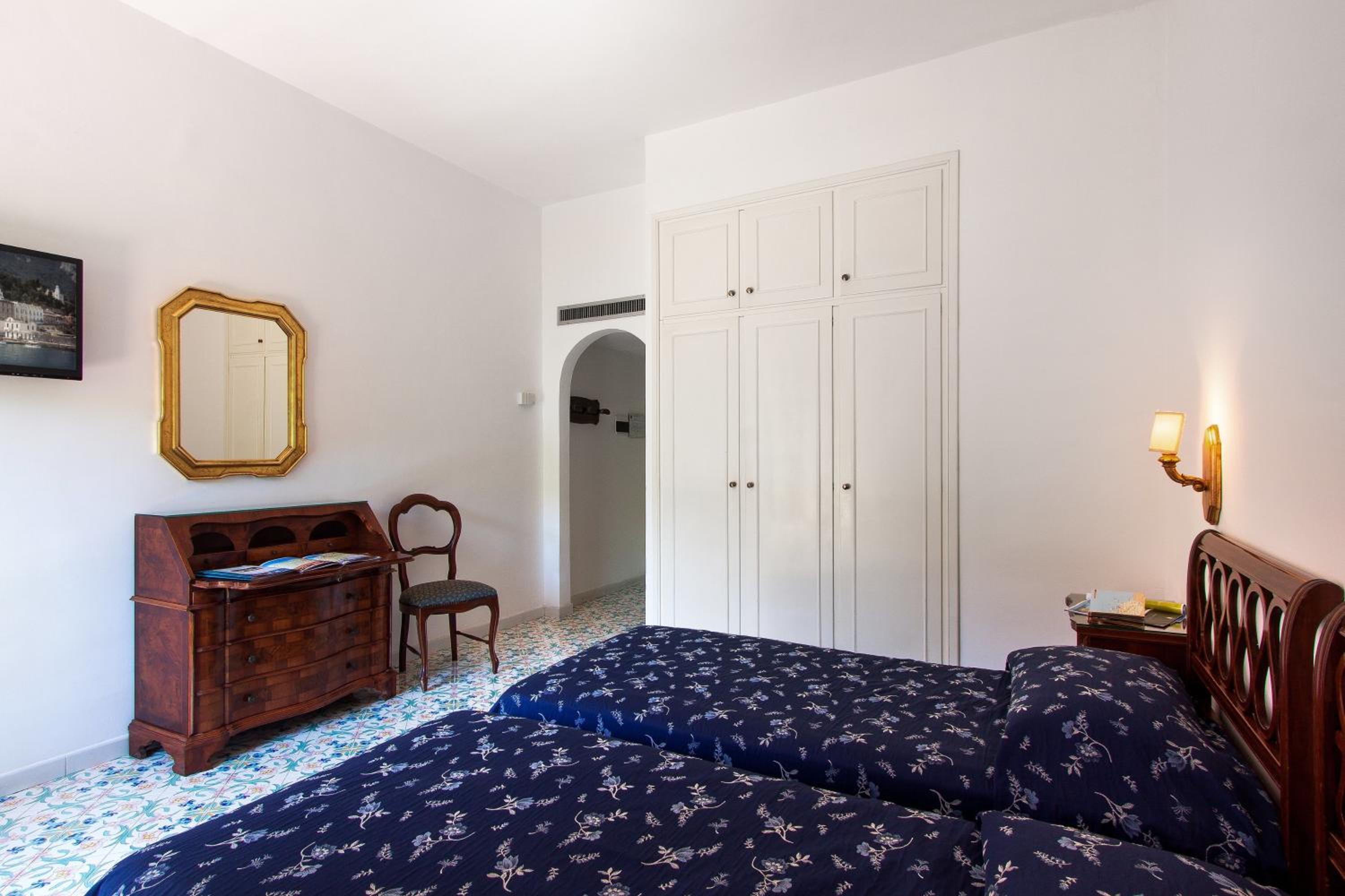 Classic Double Room photo 3