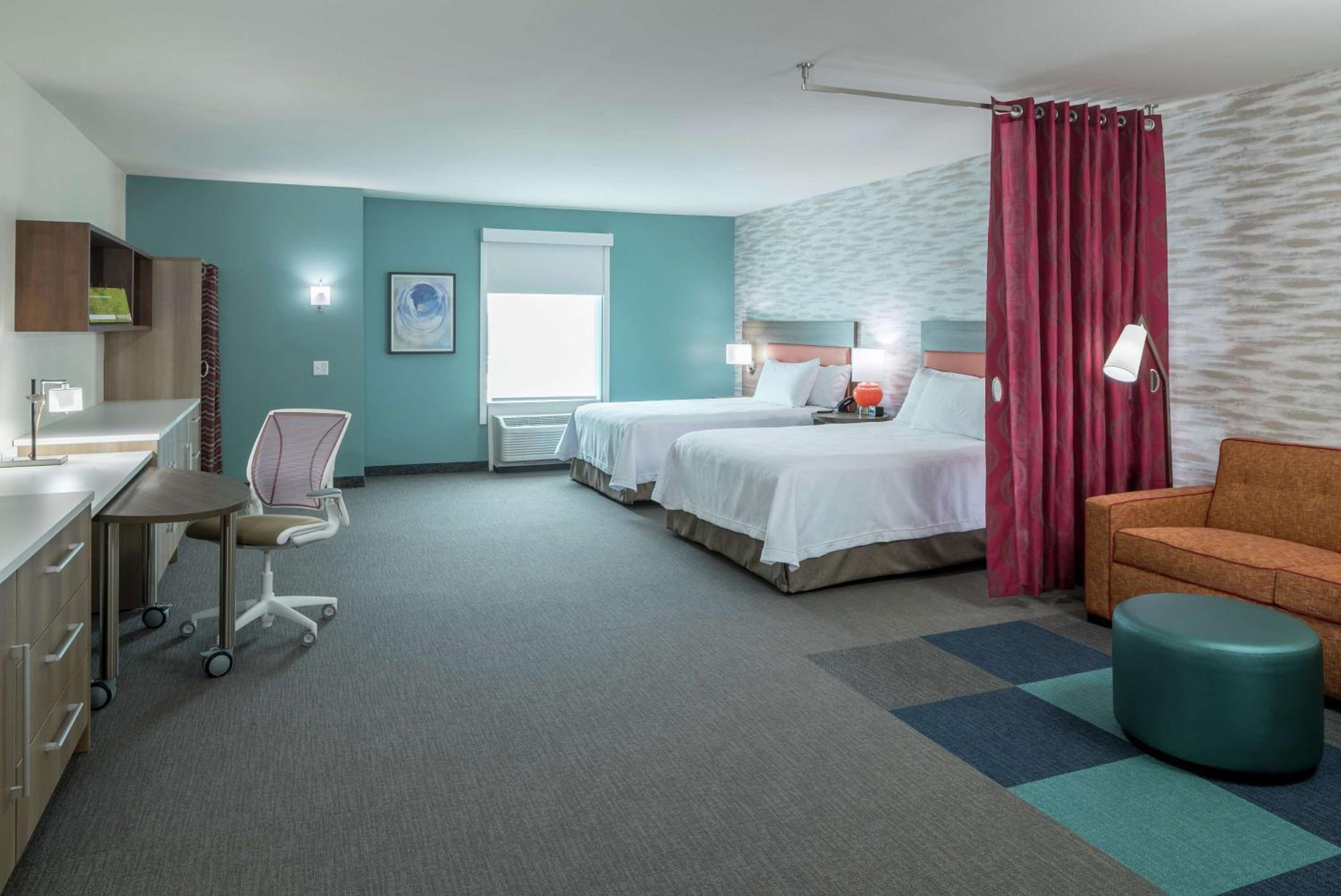 Queen Studio with Two Queen Beds - Mobility Access/Non-Smoking