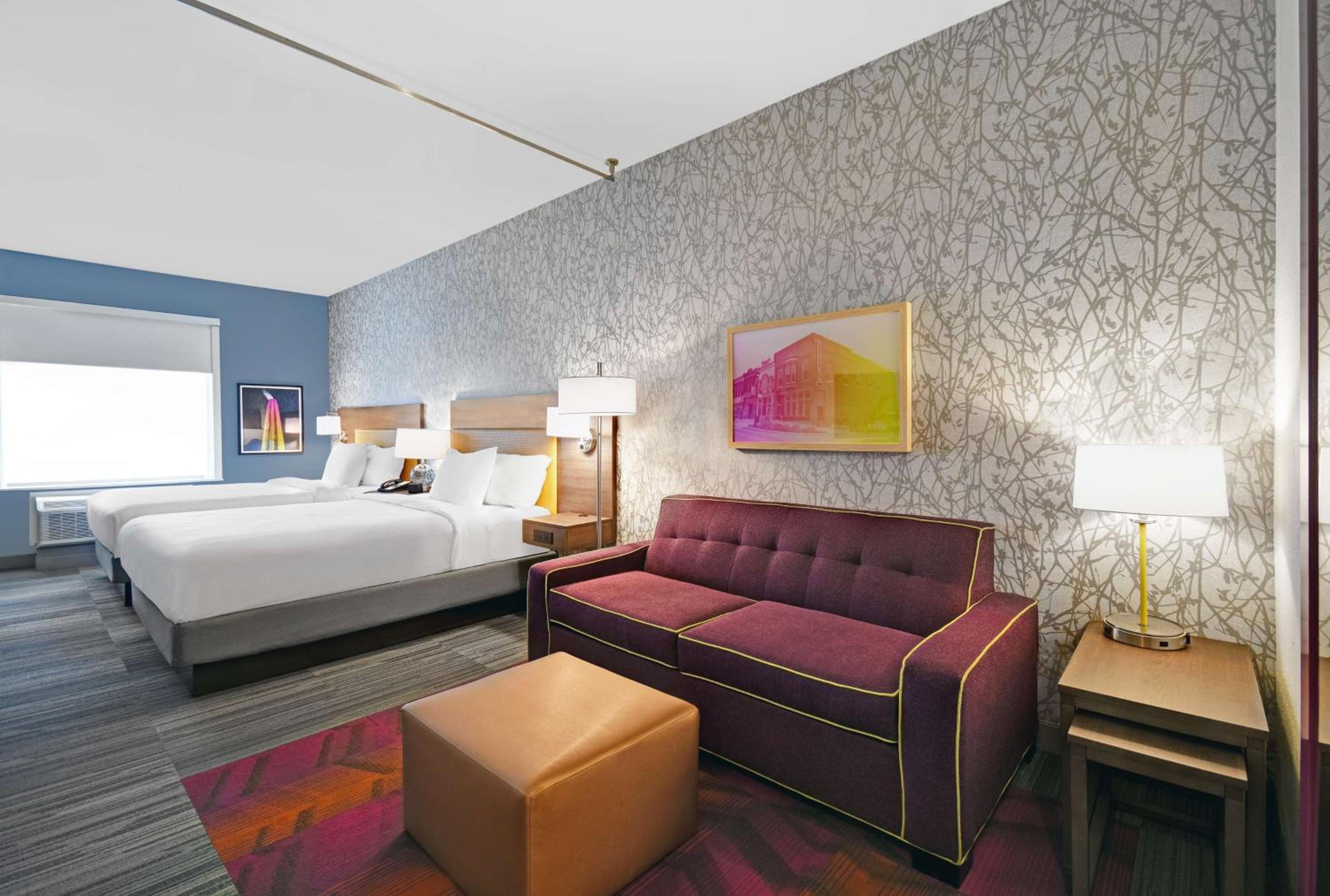 Queen Studio with Two Queen Beds - Non-Smoking - Photo 4