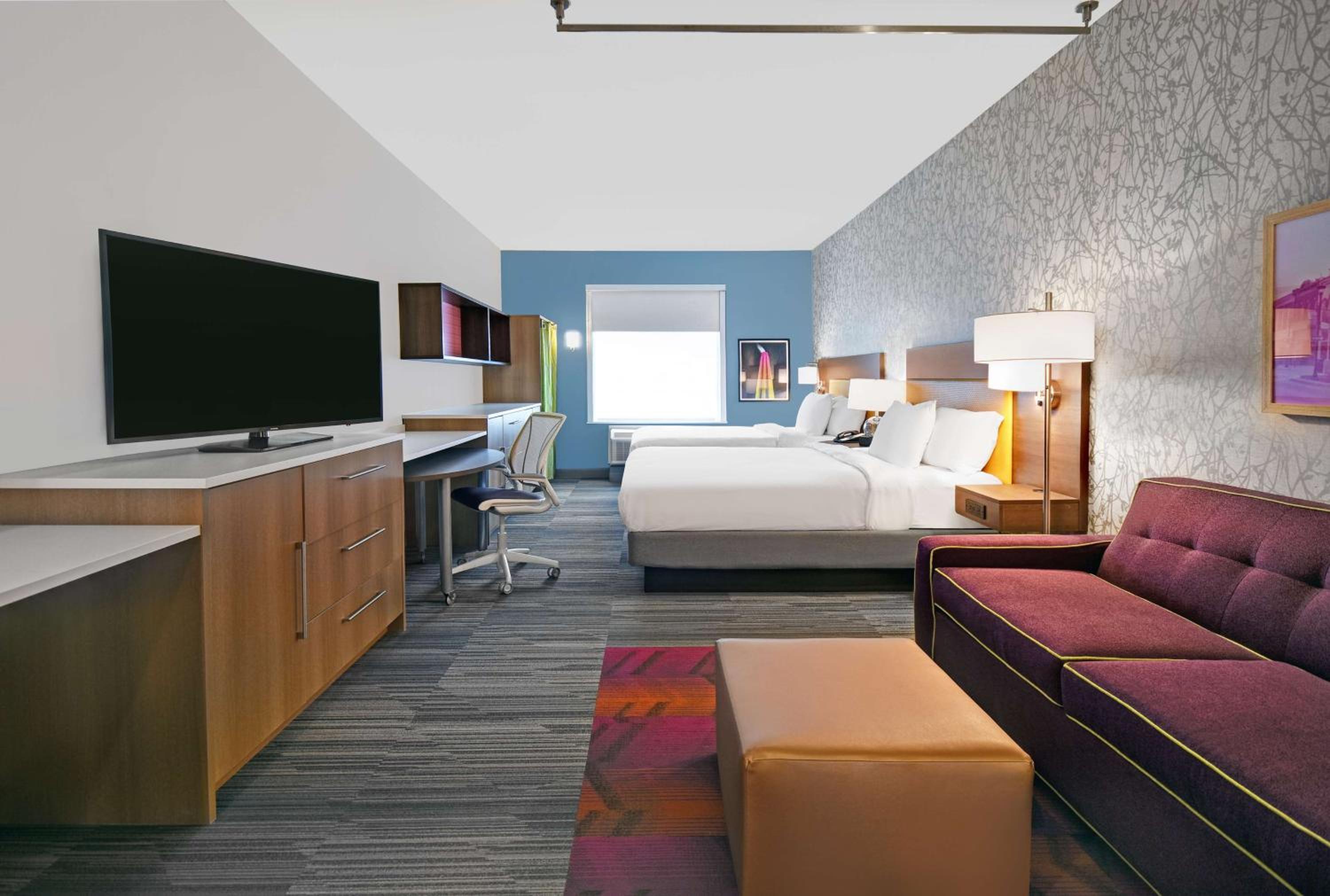 Queen Studio with Two Queen Beds - Non-Smoking - Photo 3