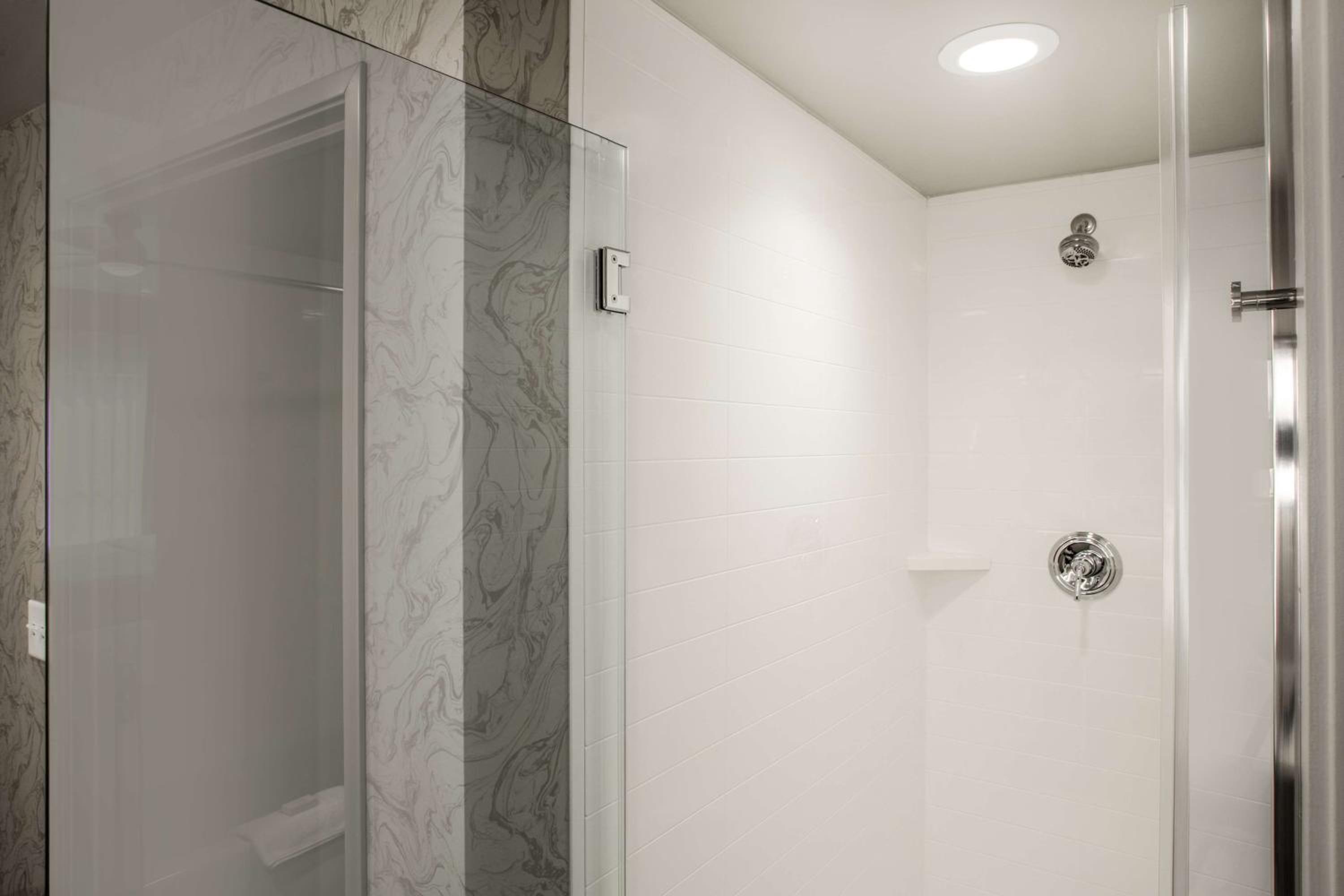 King Studio Suite - Non-Smoking - Photo 4