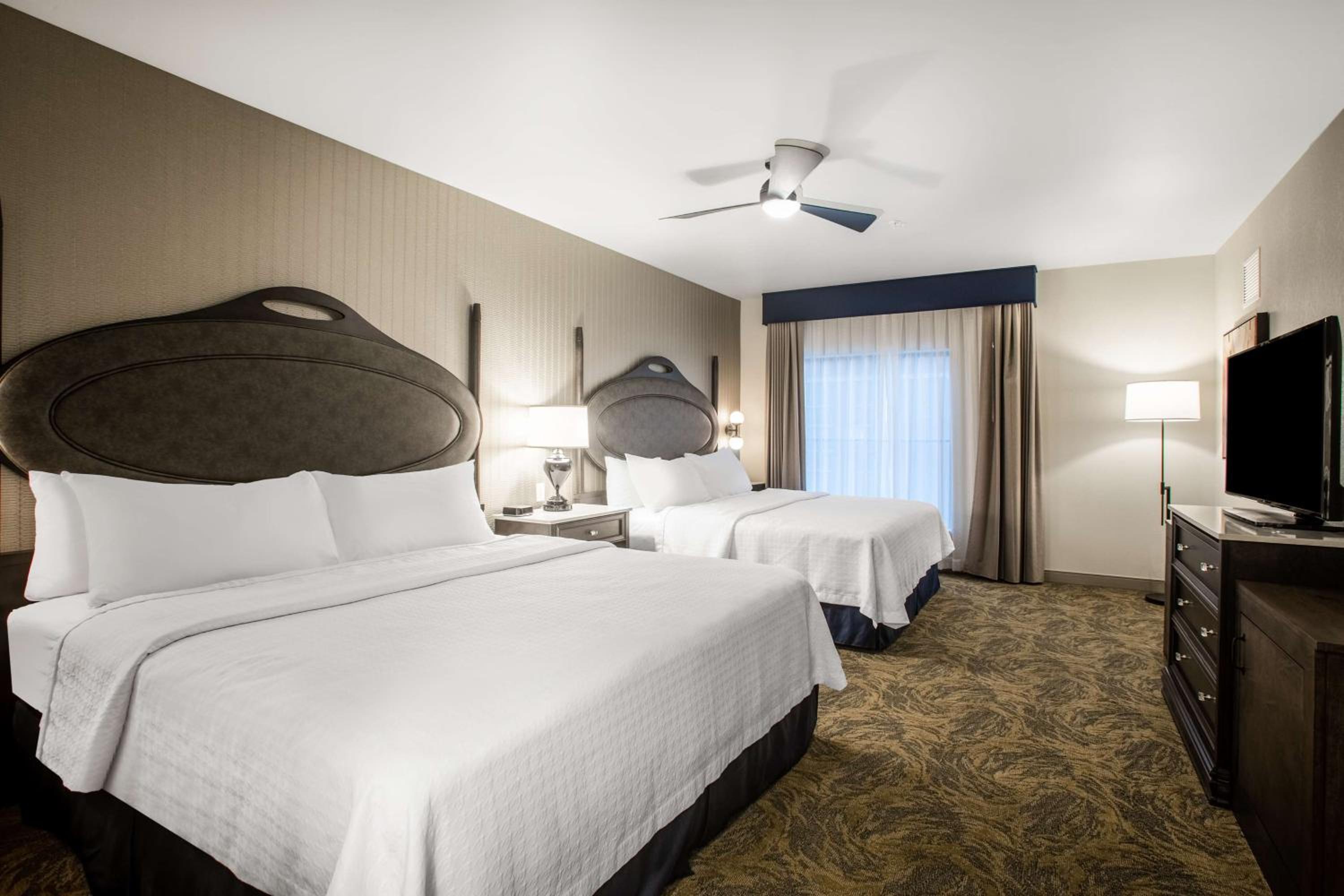 One-Bedroom King Suite with Two King Beds - Non-Smoking - Photo 1