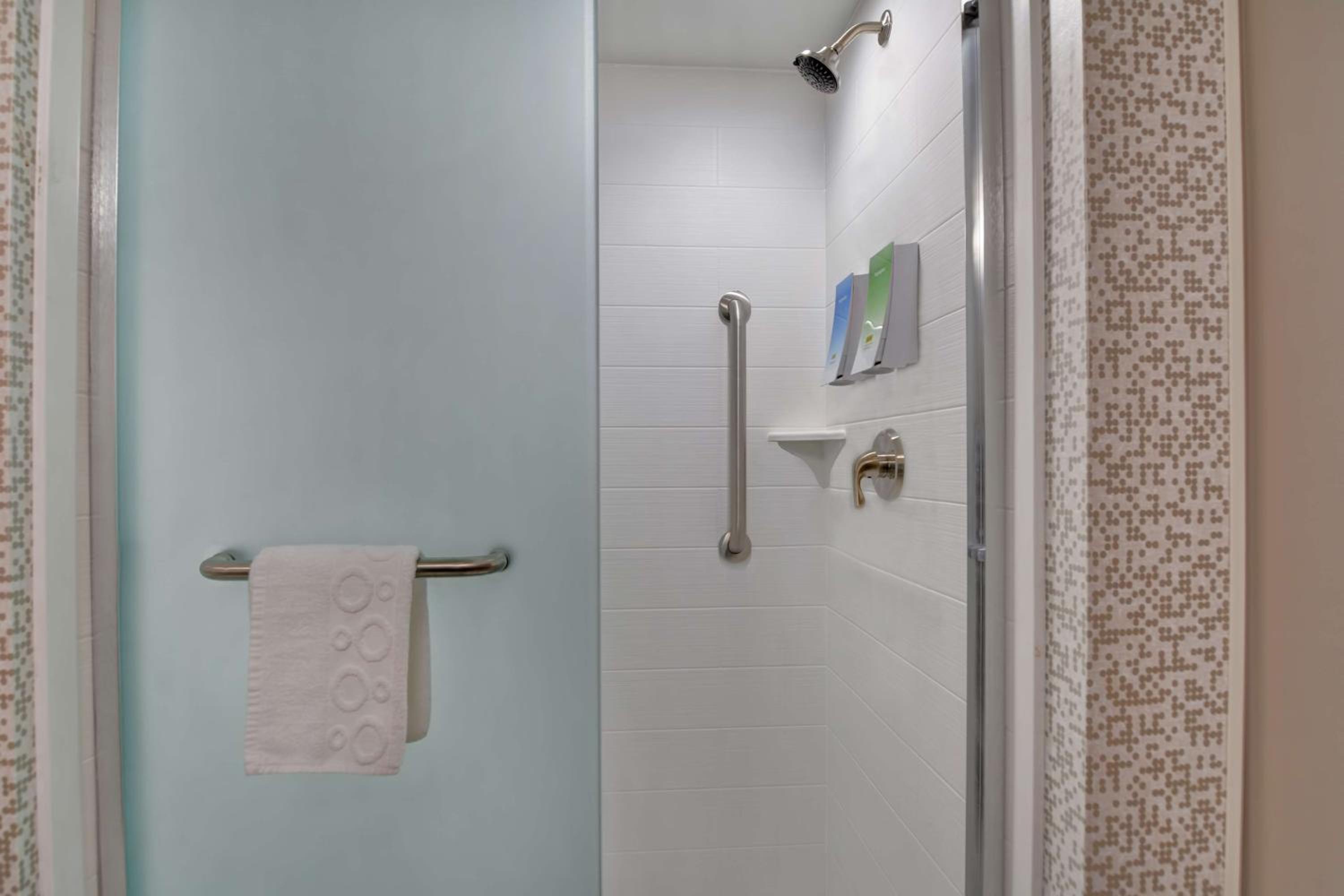 King Studio Suite - Hearing Accessible/Non-Smoking photo 3