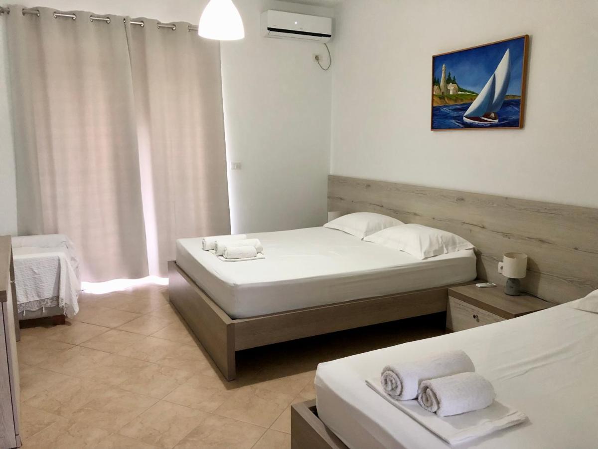 Triple Room with Balcony photo 3