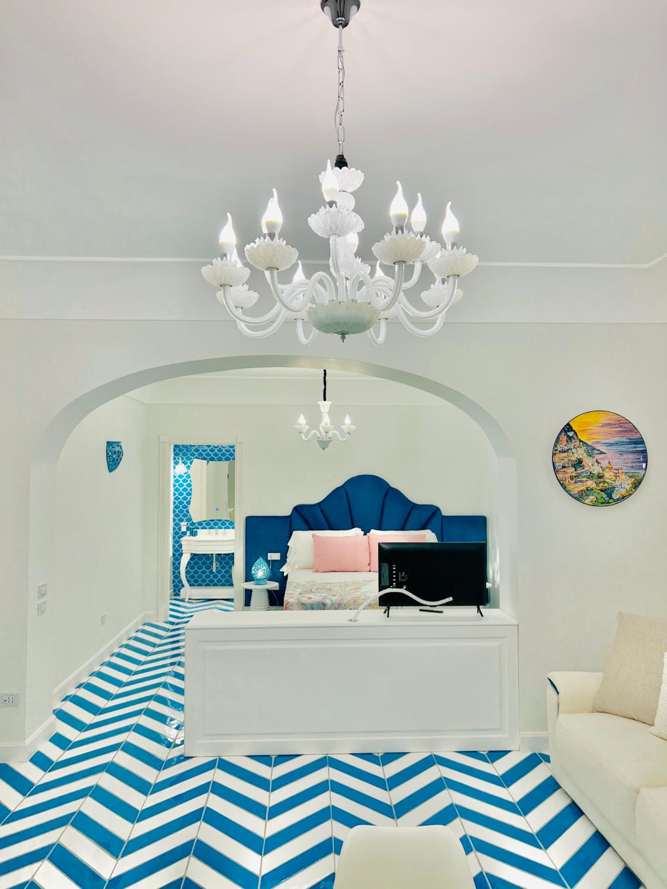 Deluxe Suite with Side Sea View photo 1