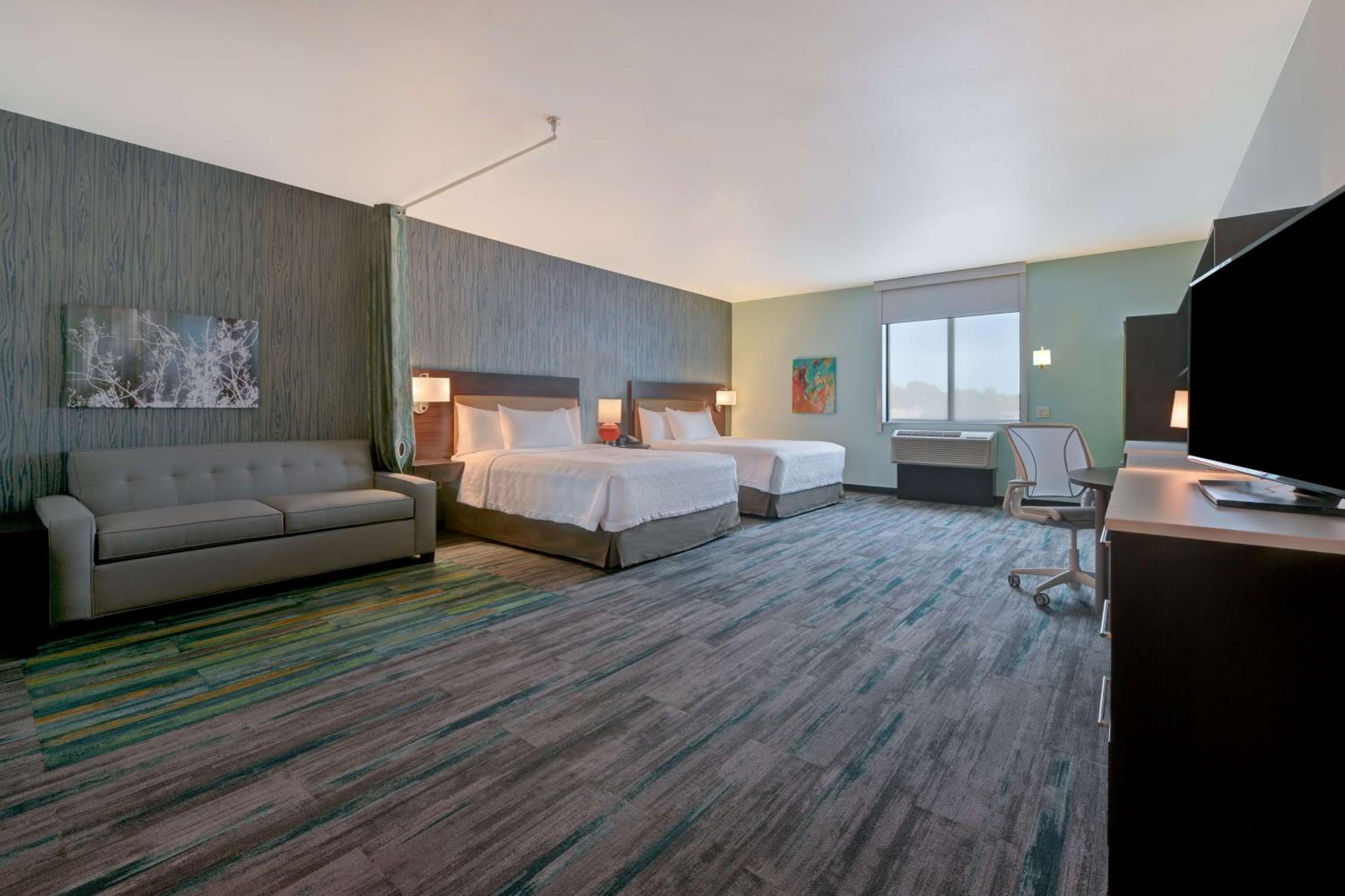 Queen Studio with Two Queen Beds - Mobility and Hearing Access/Non-Smoking - Photo 1