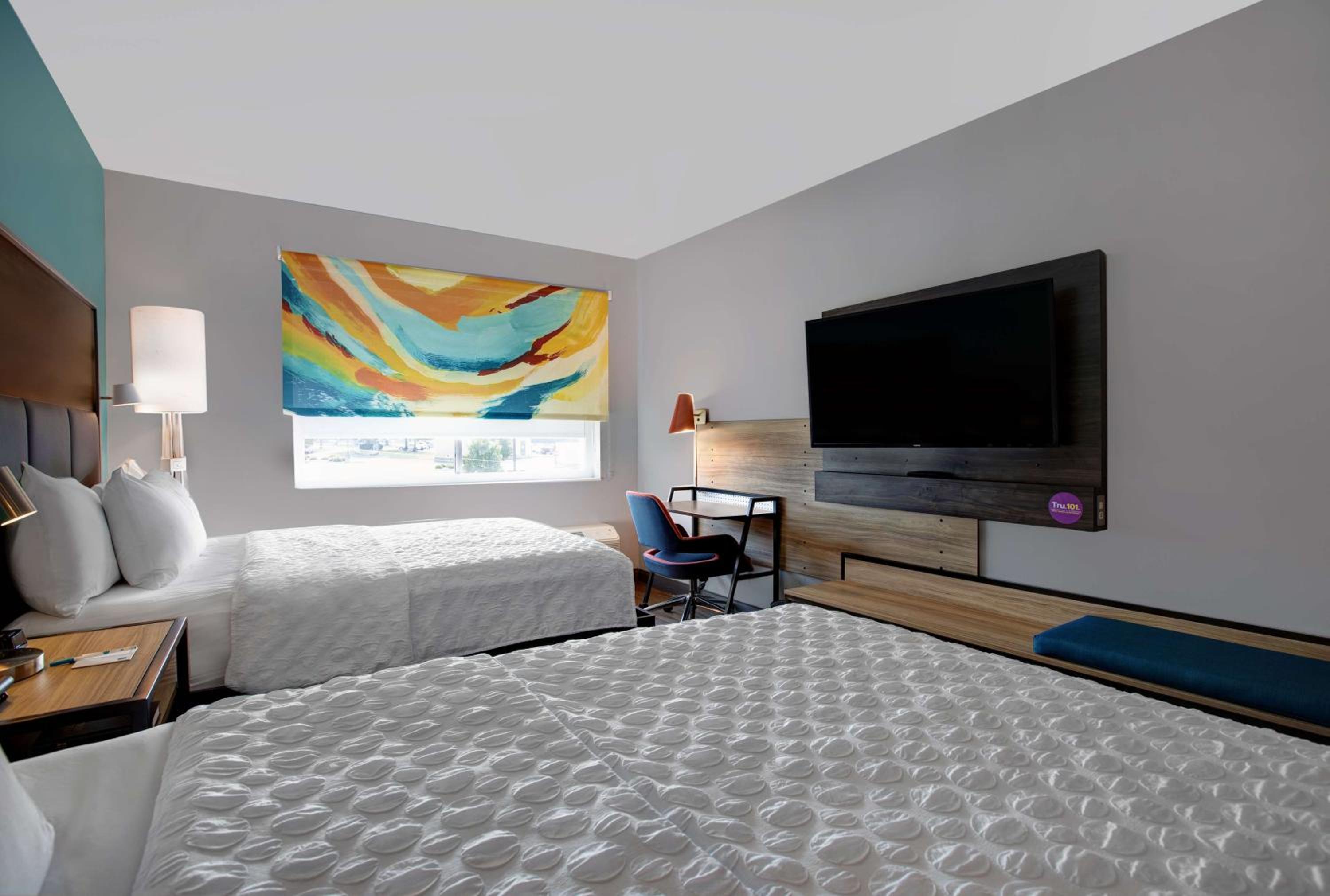 Queen Room with Two Queen Beds - Photo 1