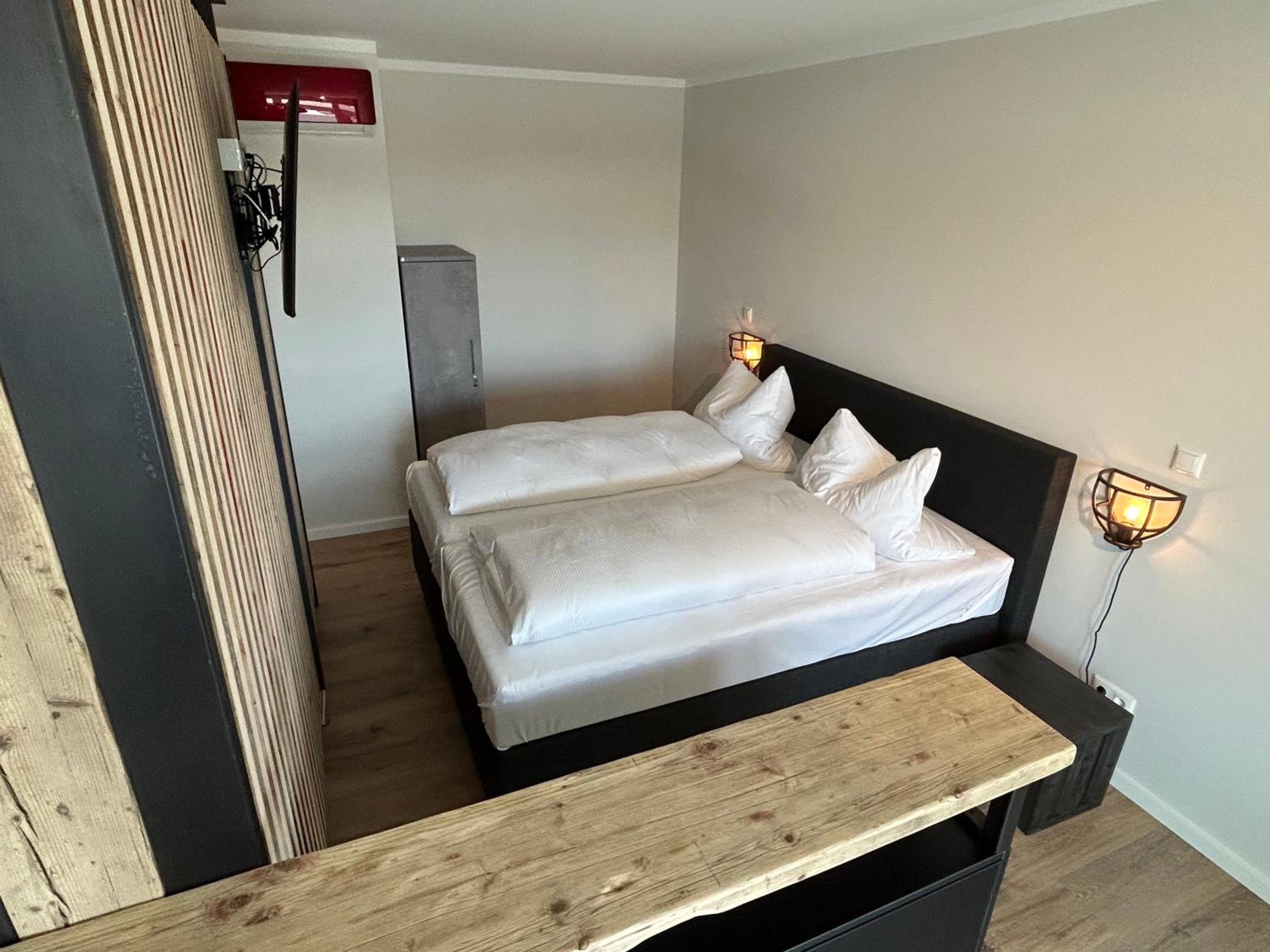 Standard Double Room photo 2