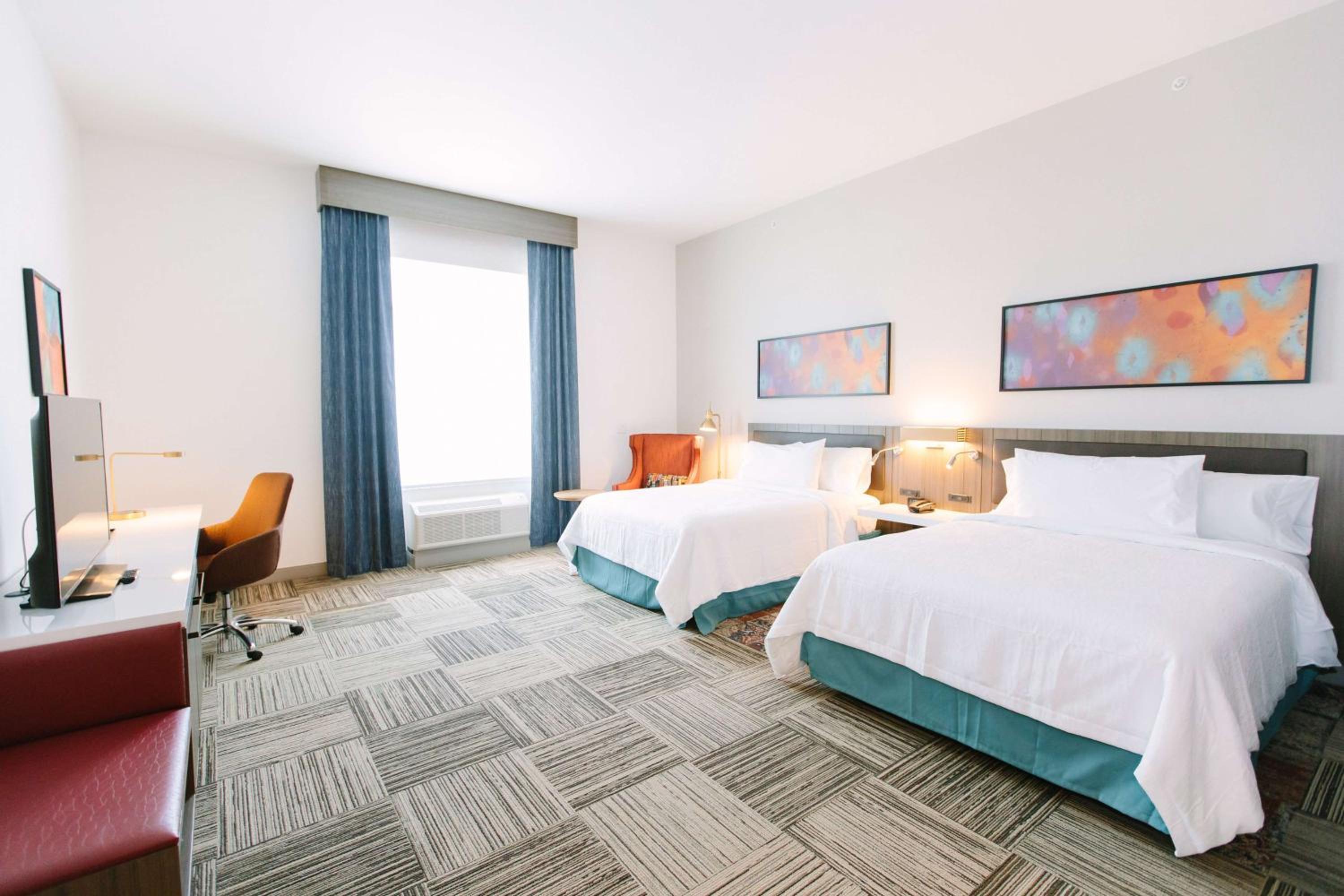 Queen Room with Two Queen Beds - Mobility Access