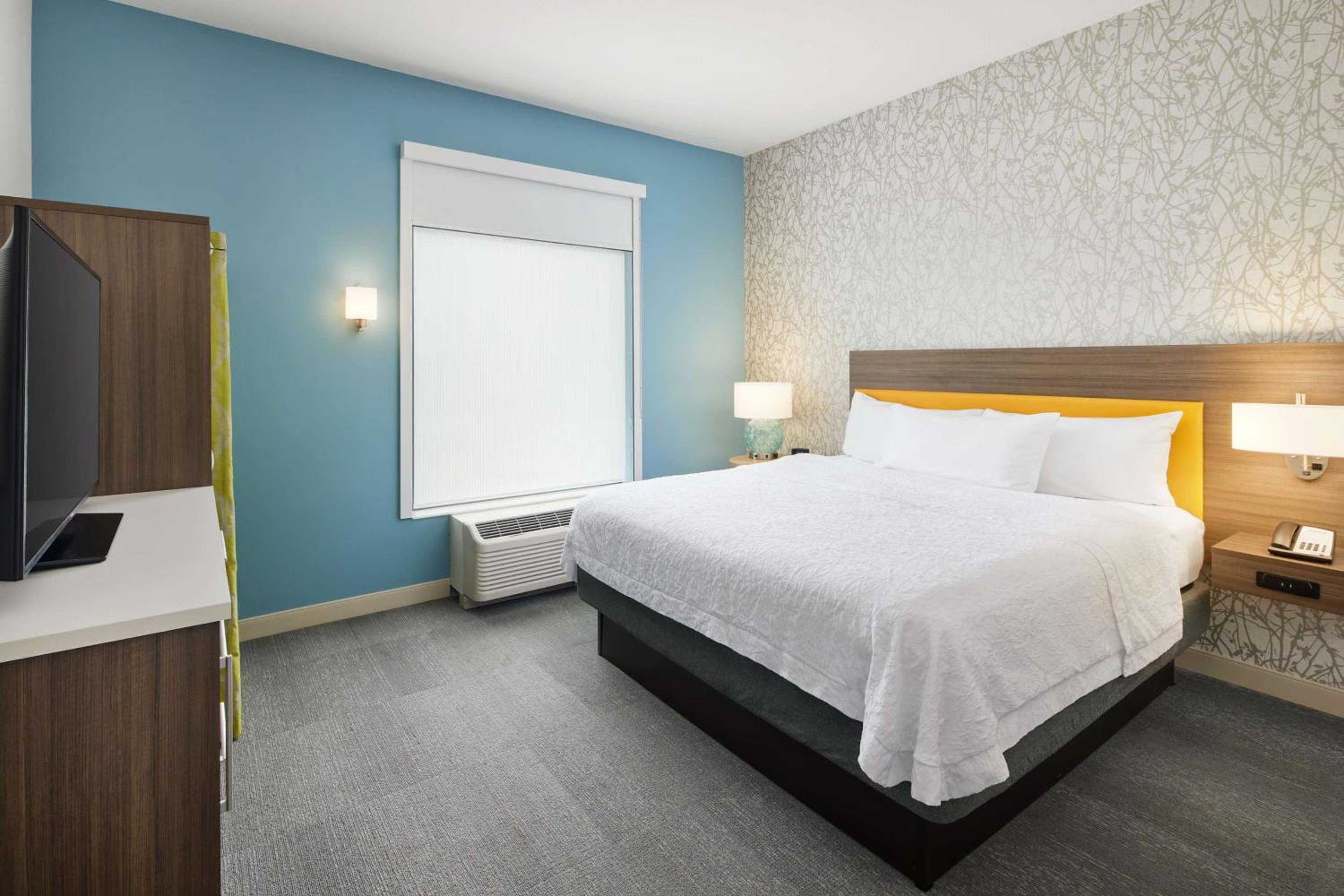 One-Bedroom King Suite - Non-Smoking - Photo 5