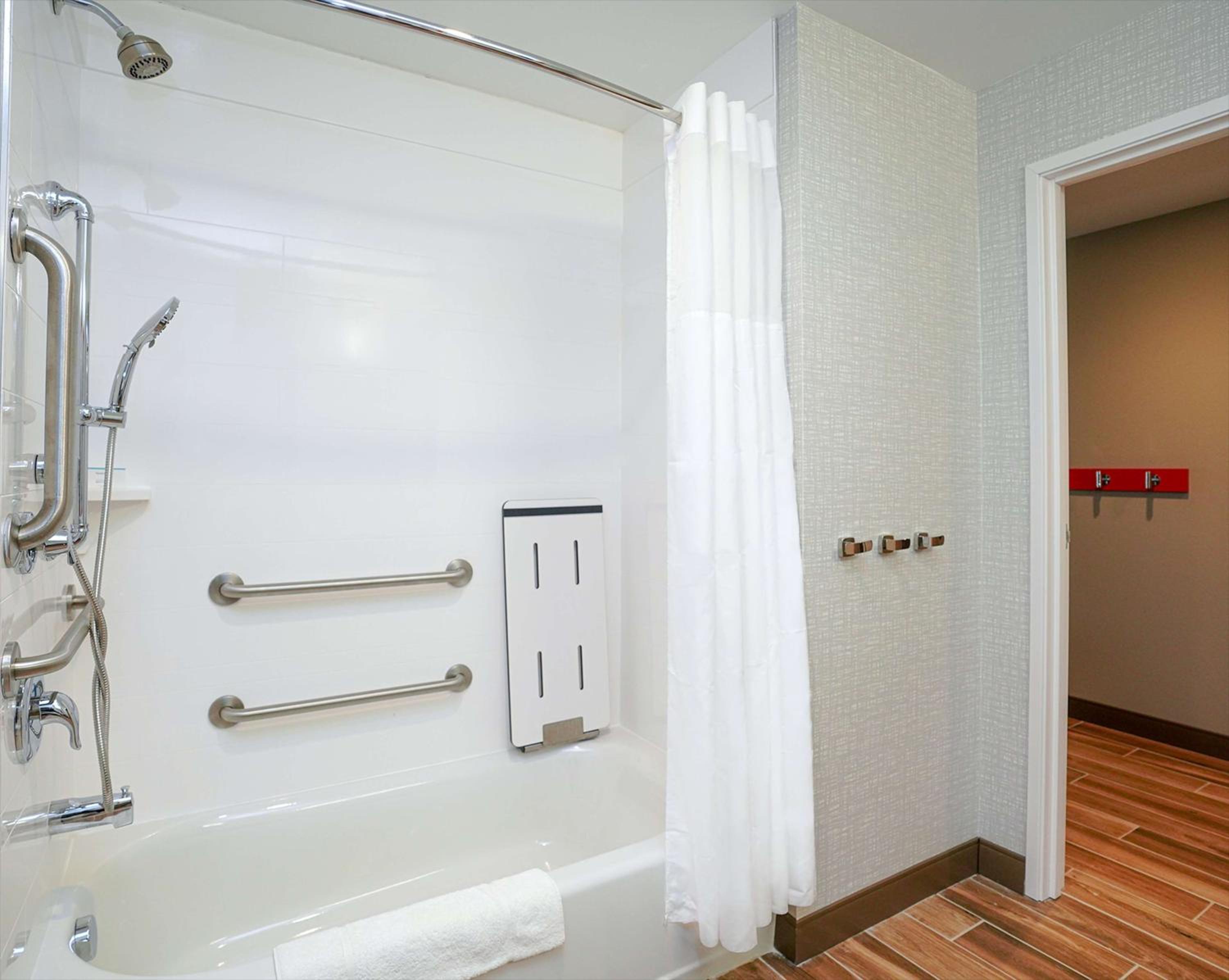 King Room - Mobility Access/Non-Smoking - Photo 2