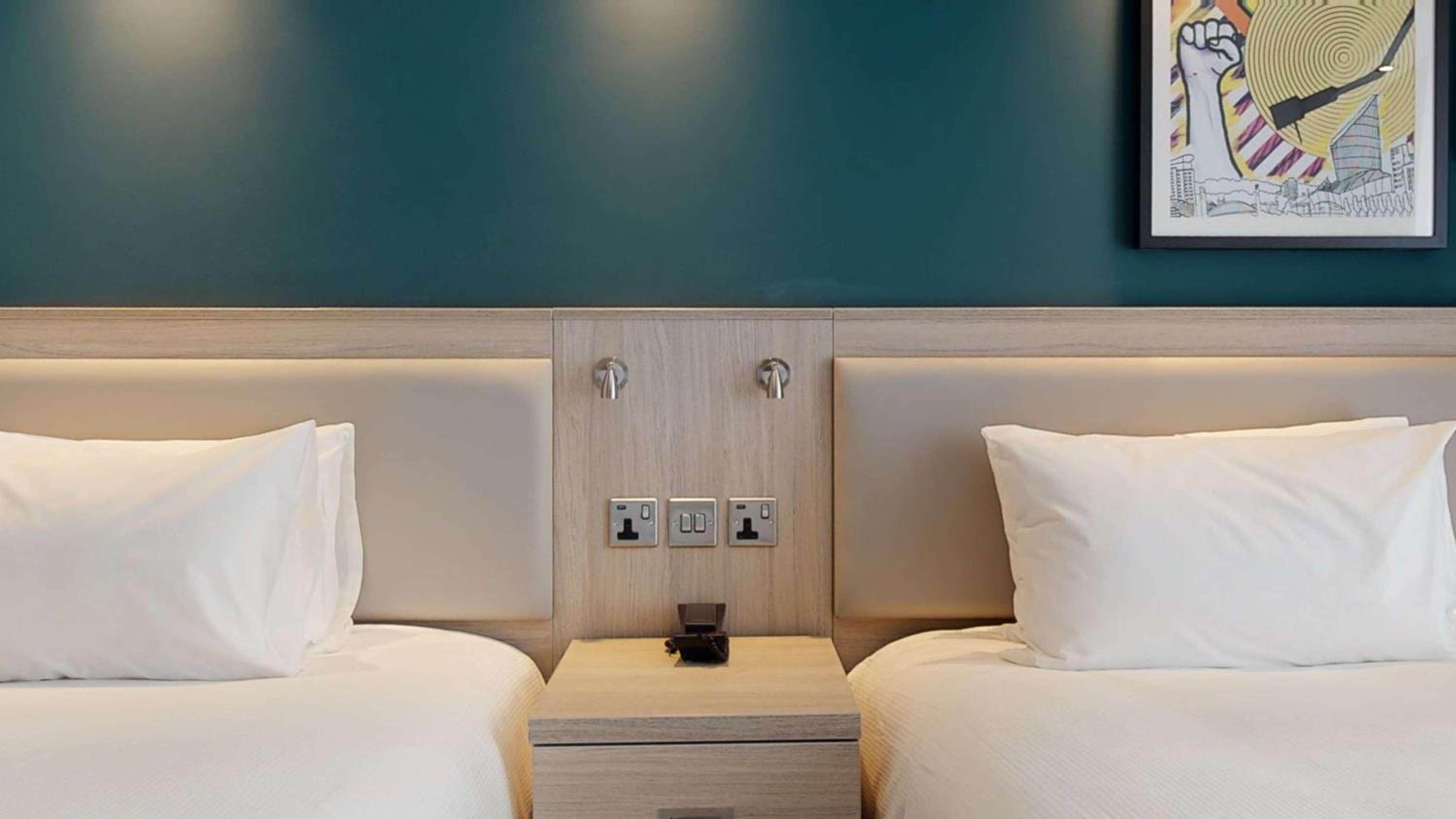 Twin Room - Photo 5
