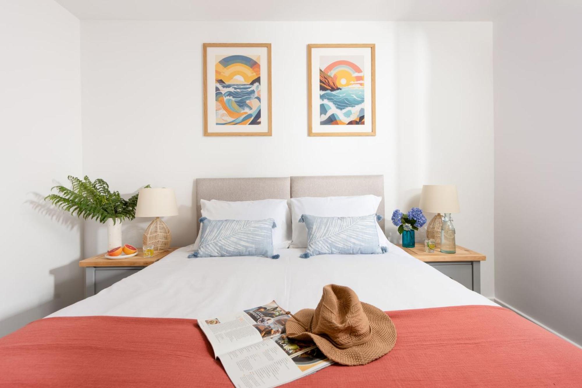 Two-Bedroom House photo 2