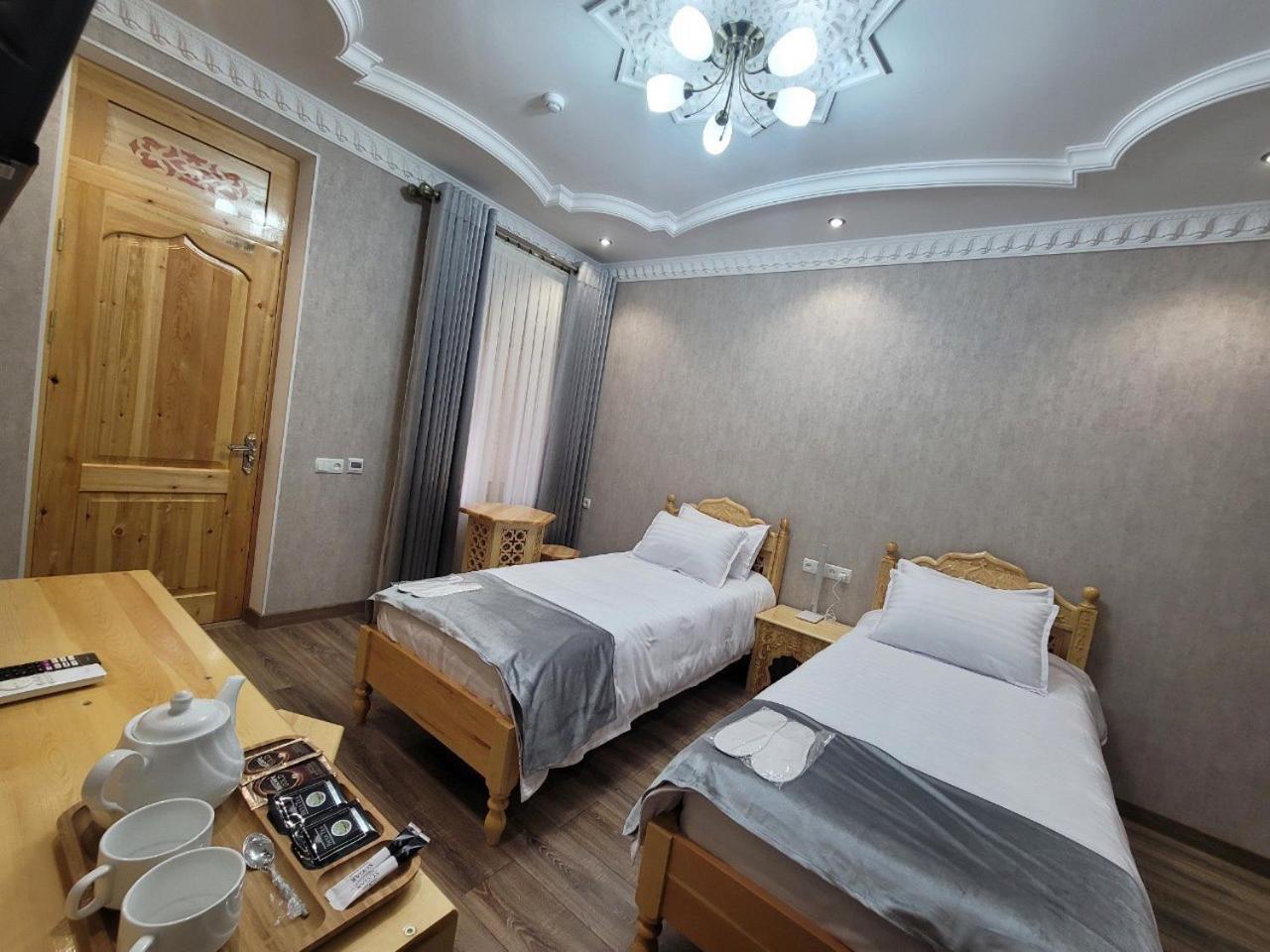 Twin Room with Shower