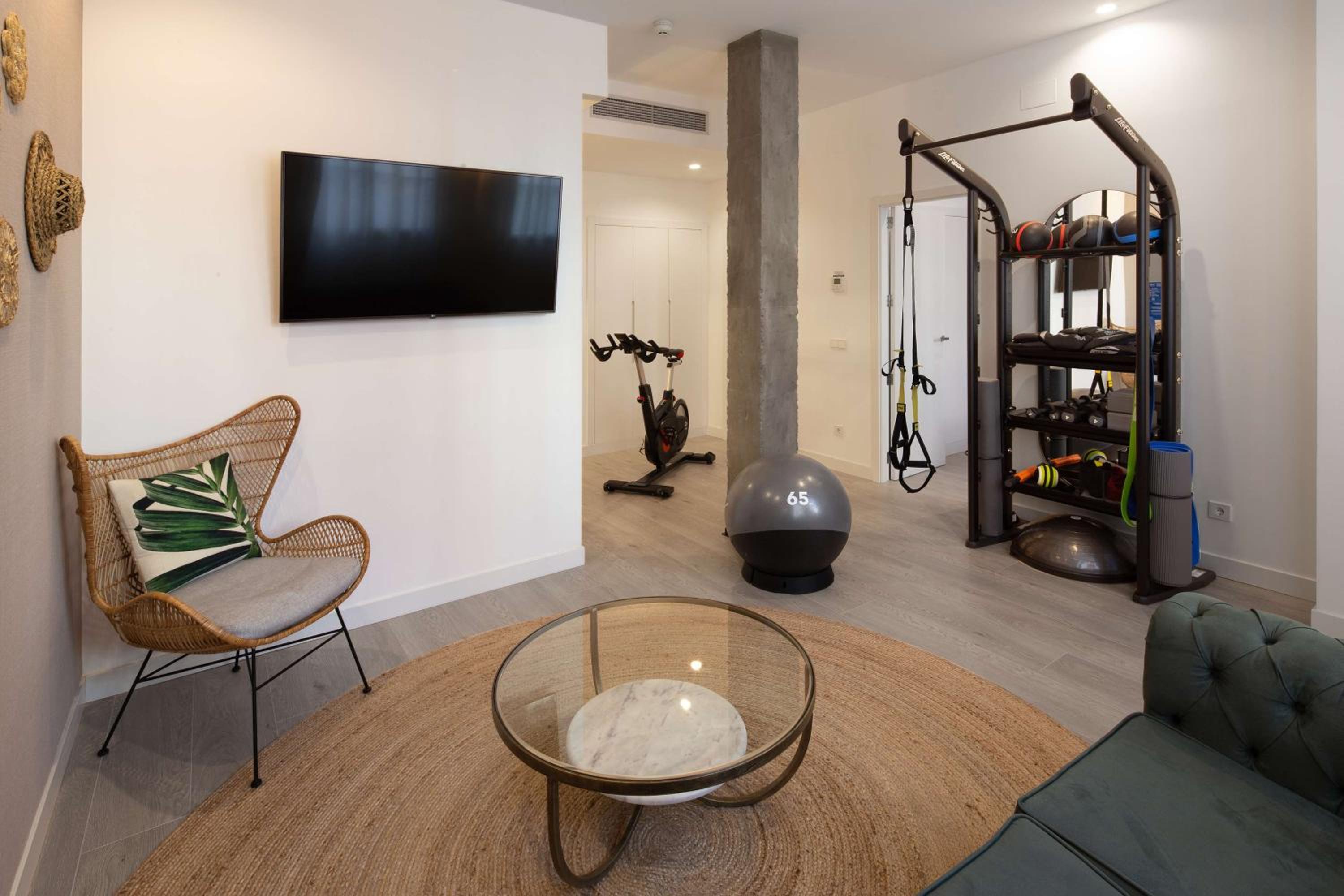 Fitness King Room