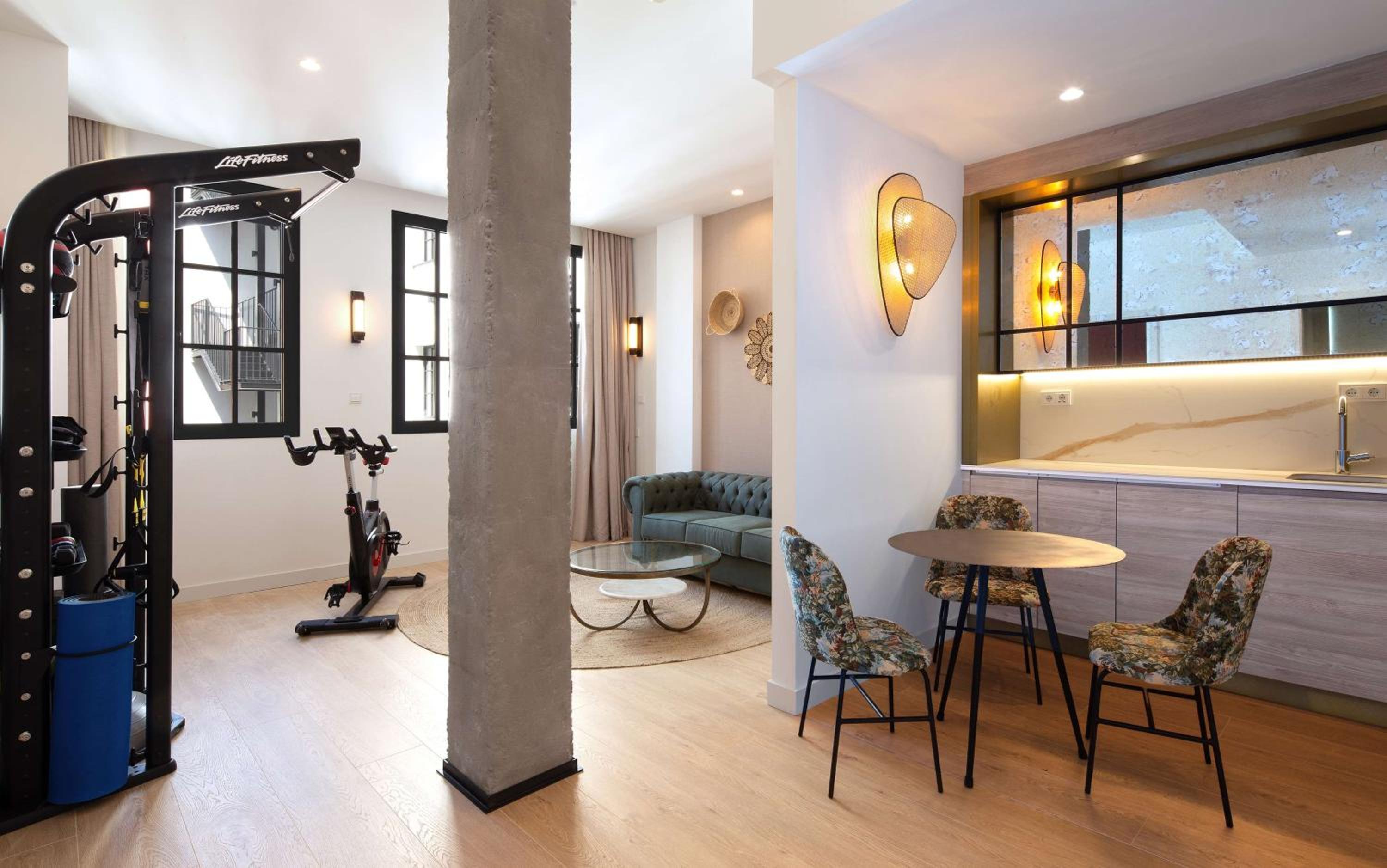 Fitness King Room
