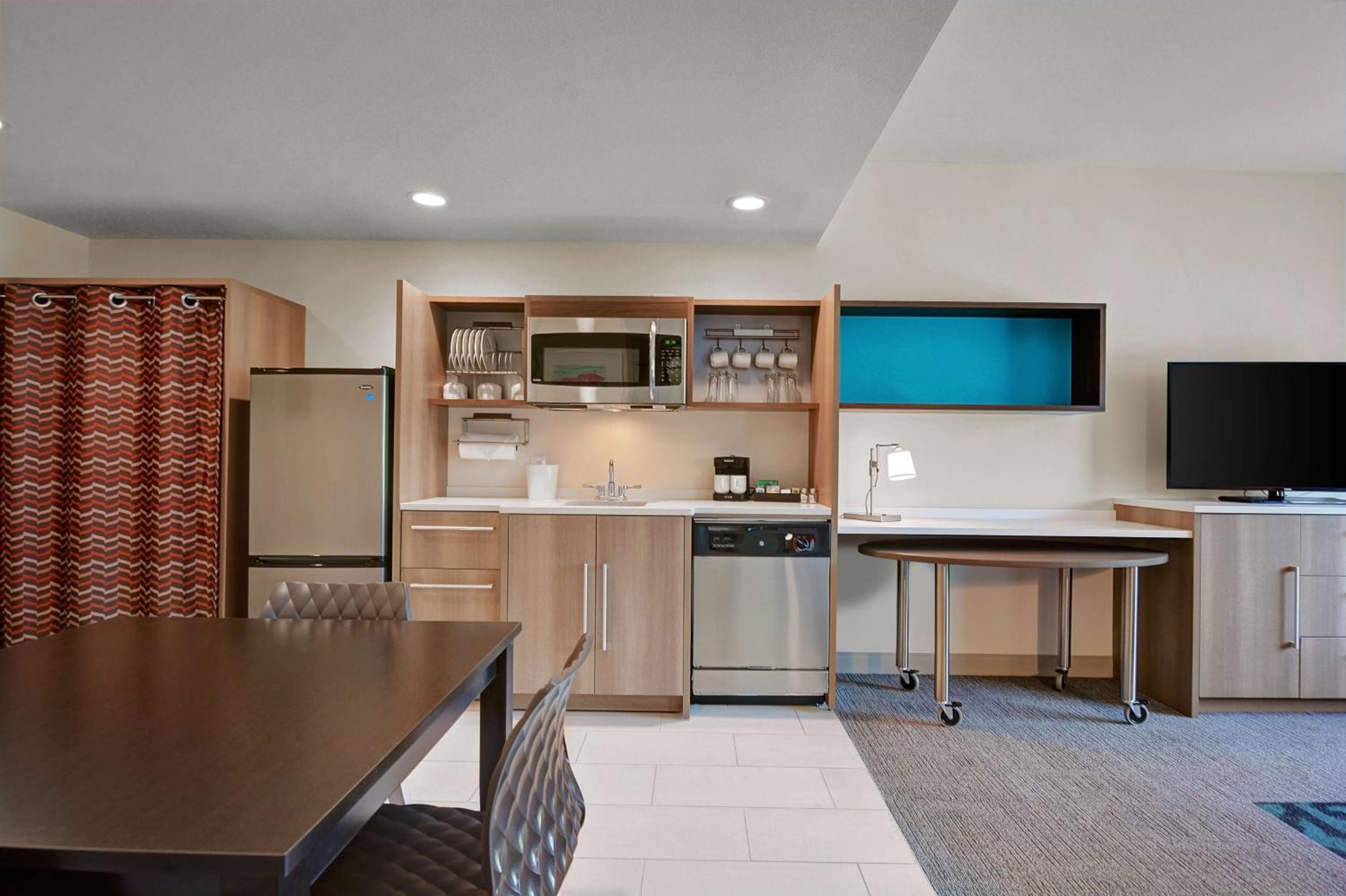 One-Bedroom King Suite - Non-Smoking - Photo 5