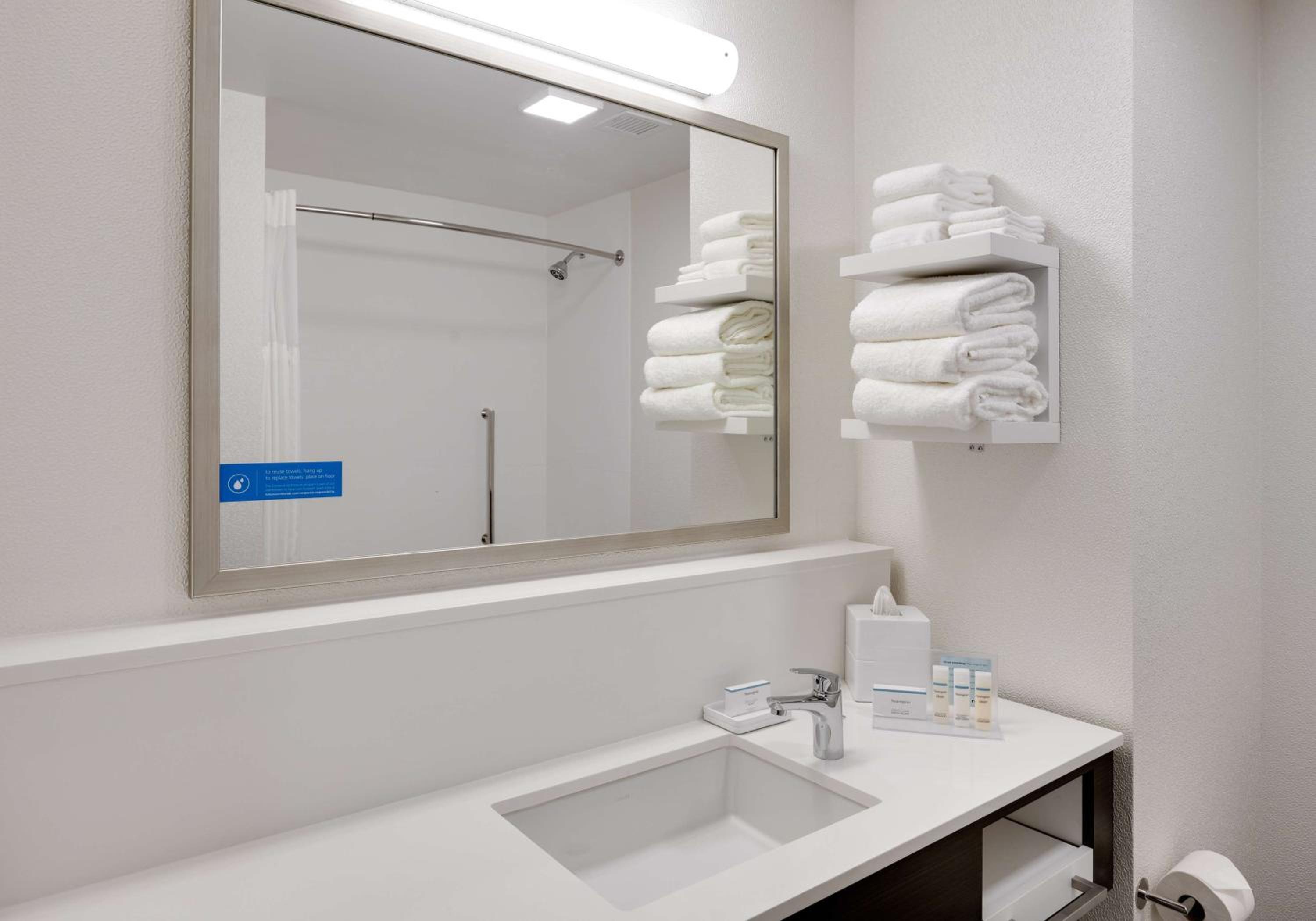 King Room - Mobility Access/Non-Smoking - Photo 5