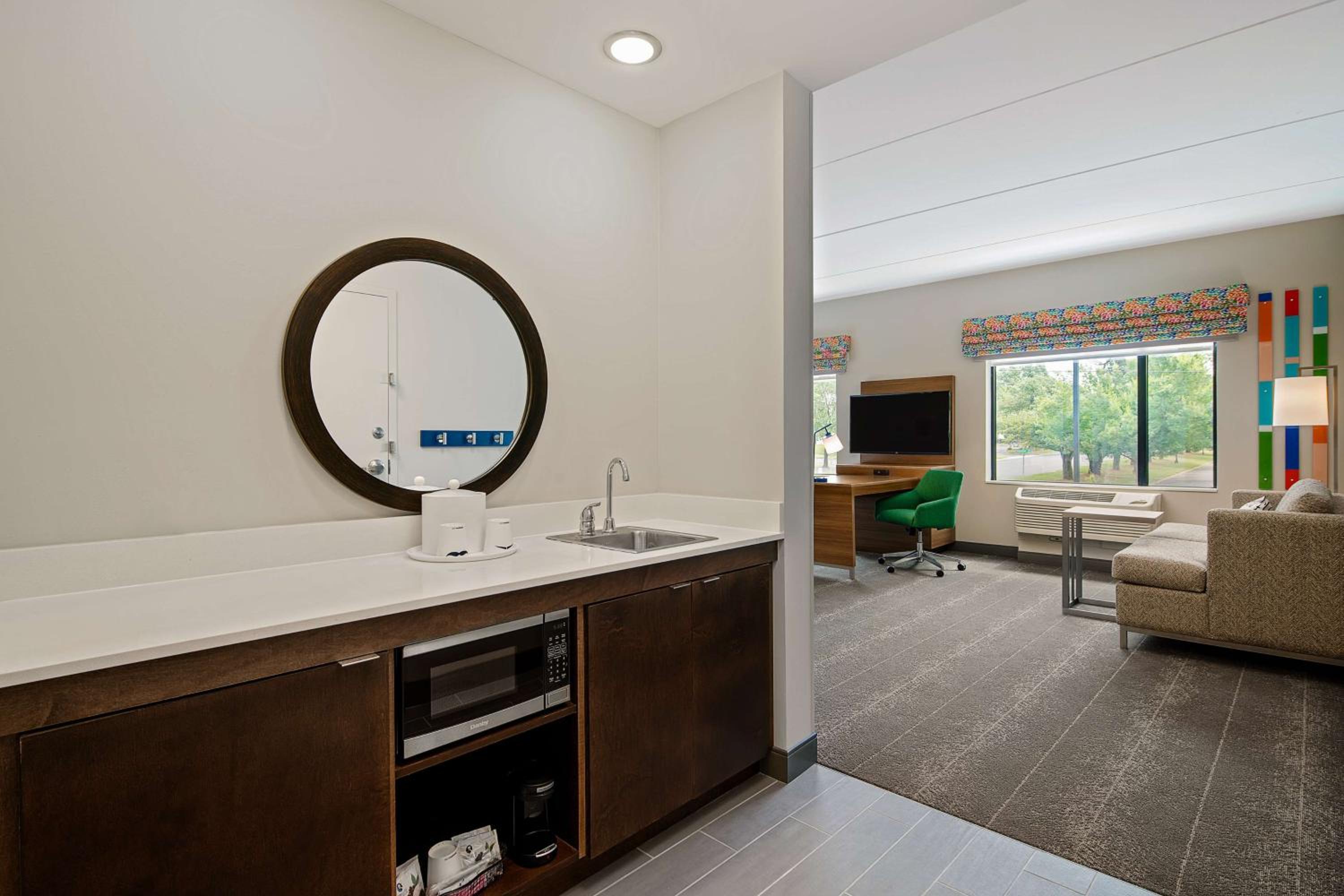 Suite with Two Queen Beds - Hearing Access - Photo 5