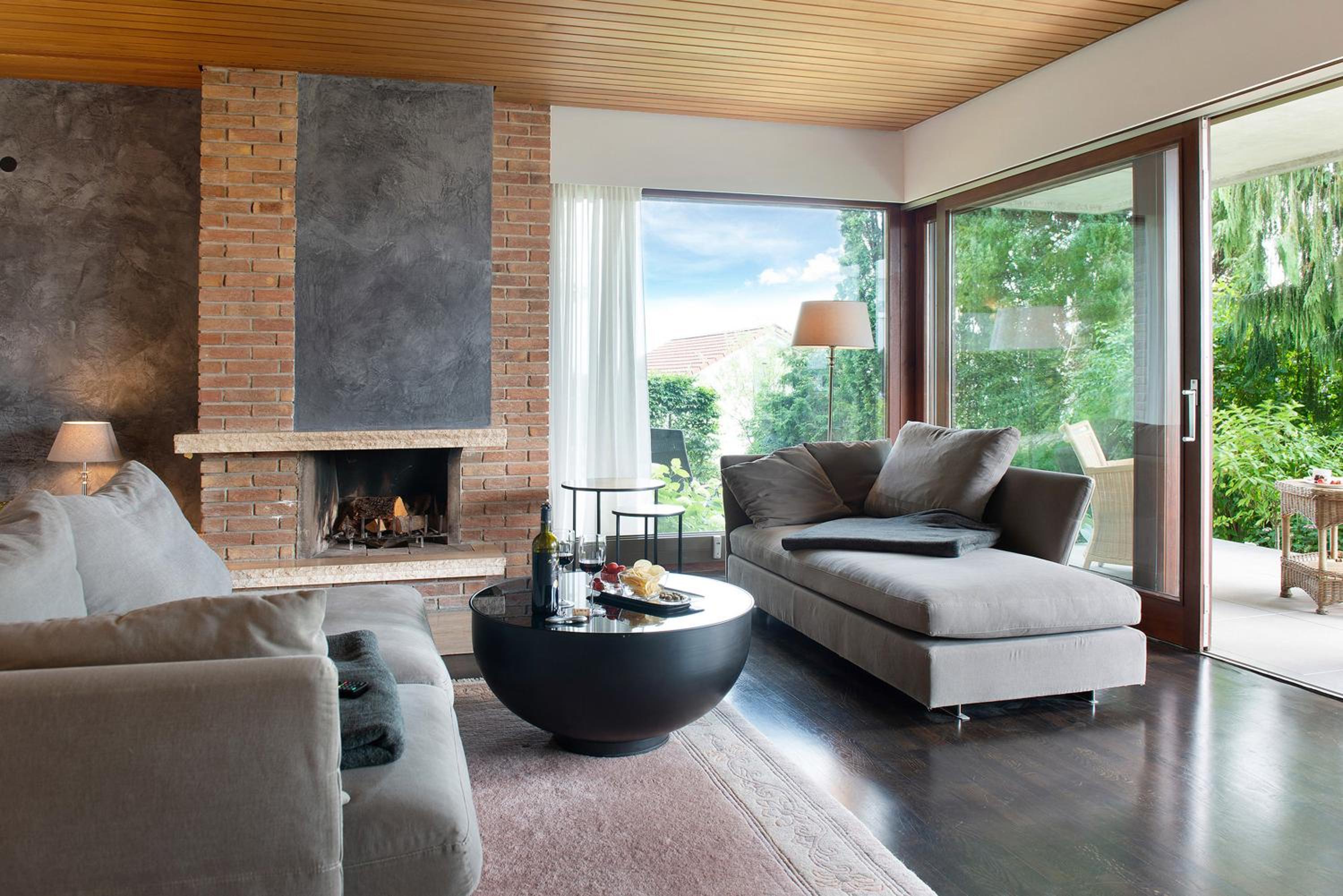 Superior One-Bedroom Apartment with Balcony