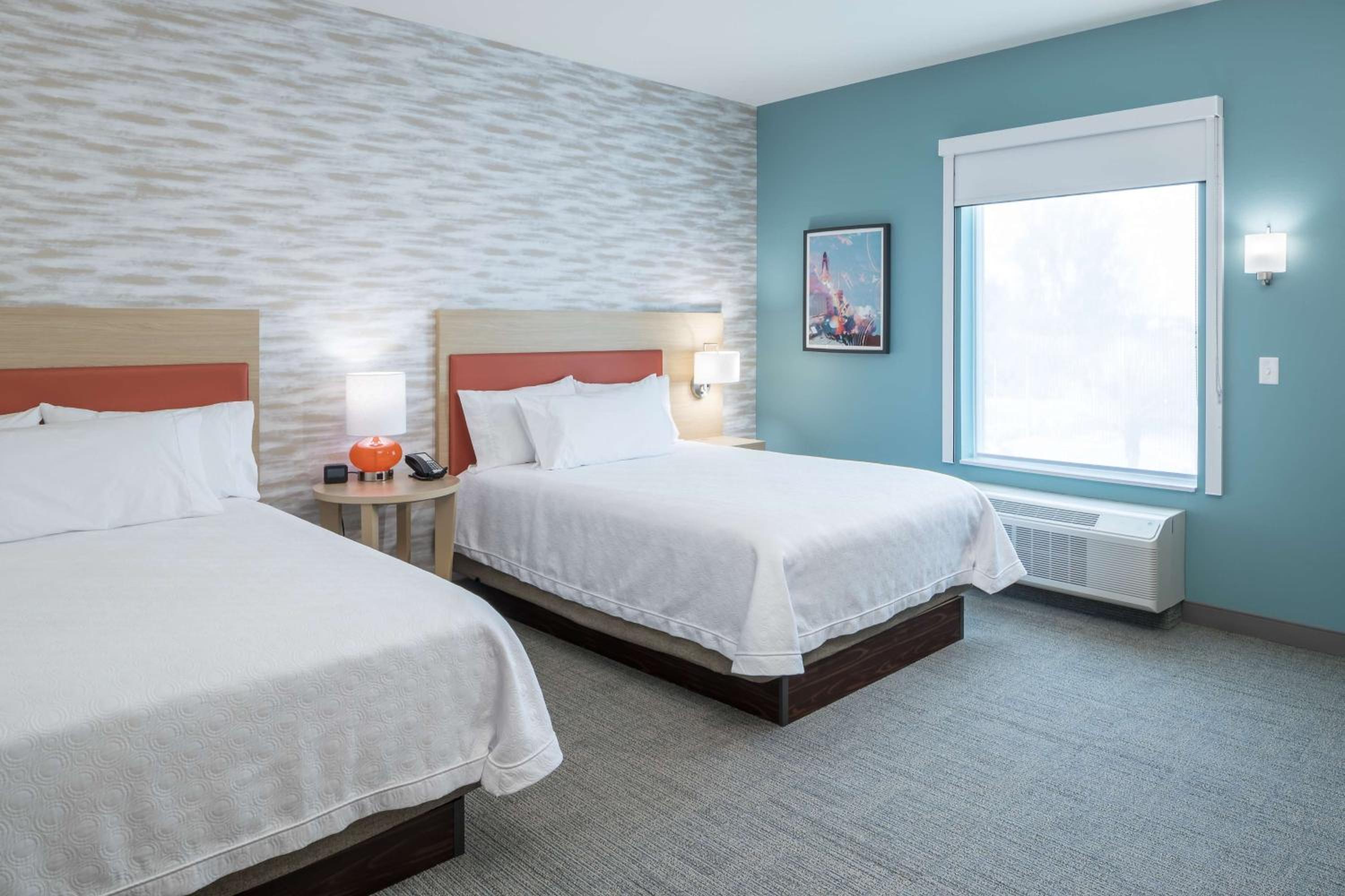 One-Bedroom Queen Suite with Two Queen Beds - Non-Smoking - Photo 1