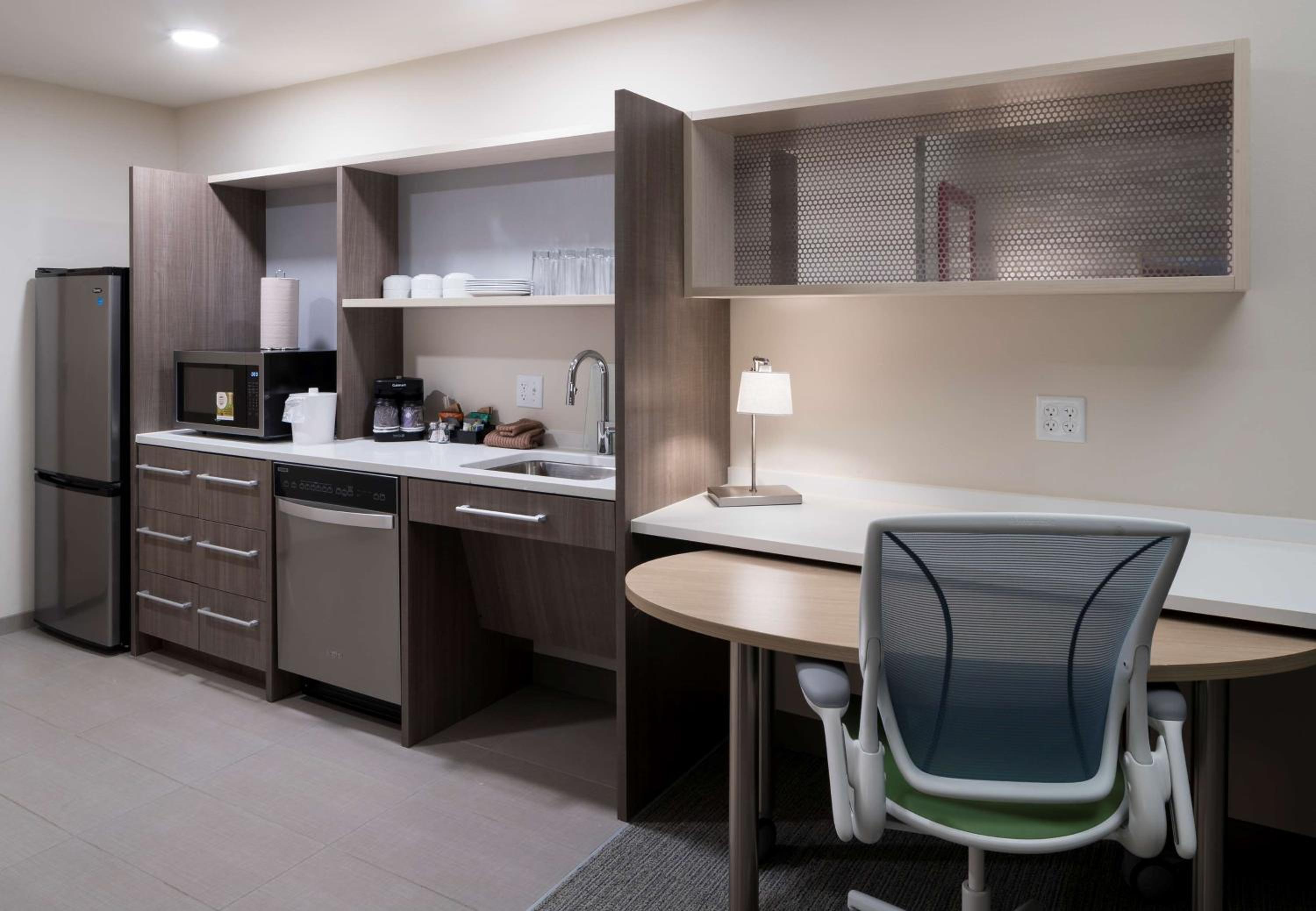 King Studio Suite - Mobility Access/Non-Smoking - Photo 5
