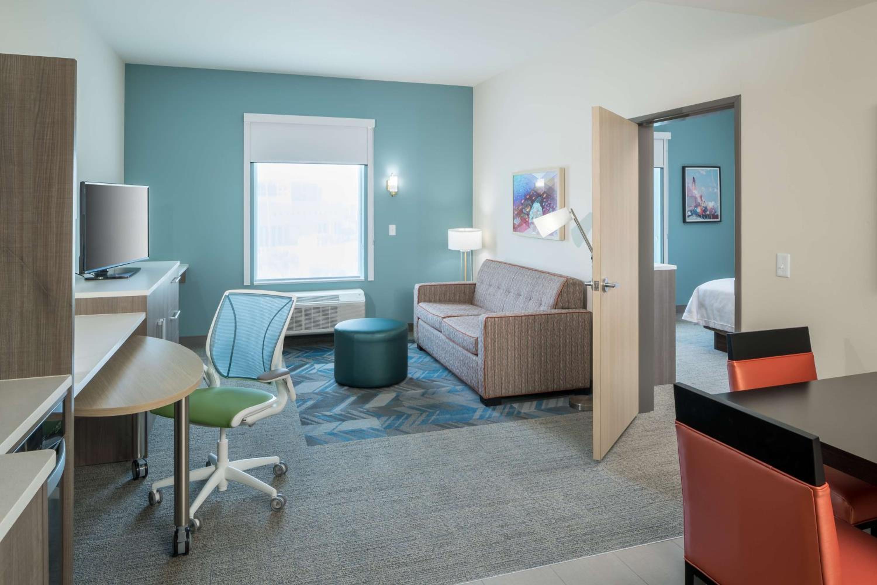 One-Bedroom King Suite - Non-Smoking - Photo 5