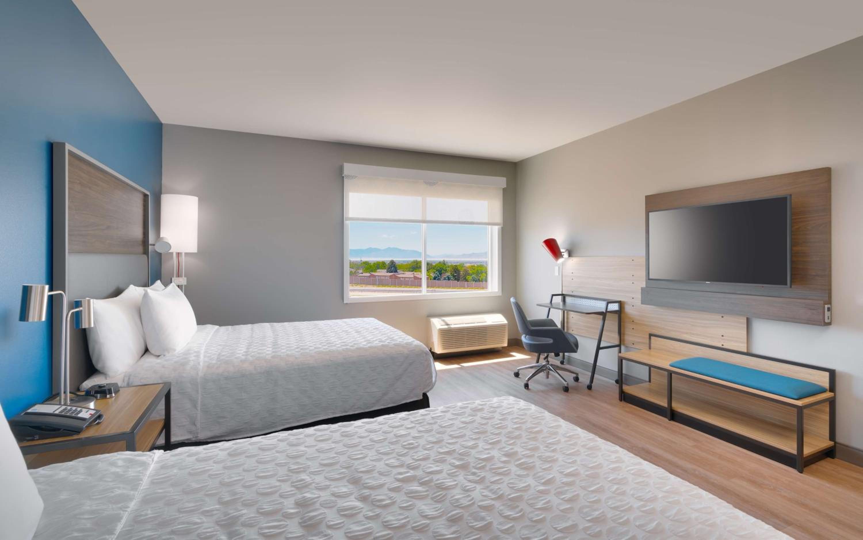 Queen Room with Two Queen Beds - Hearing Access - Photo 4