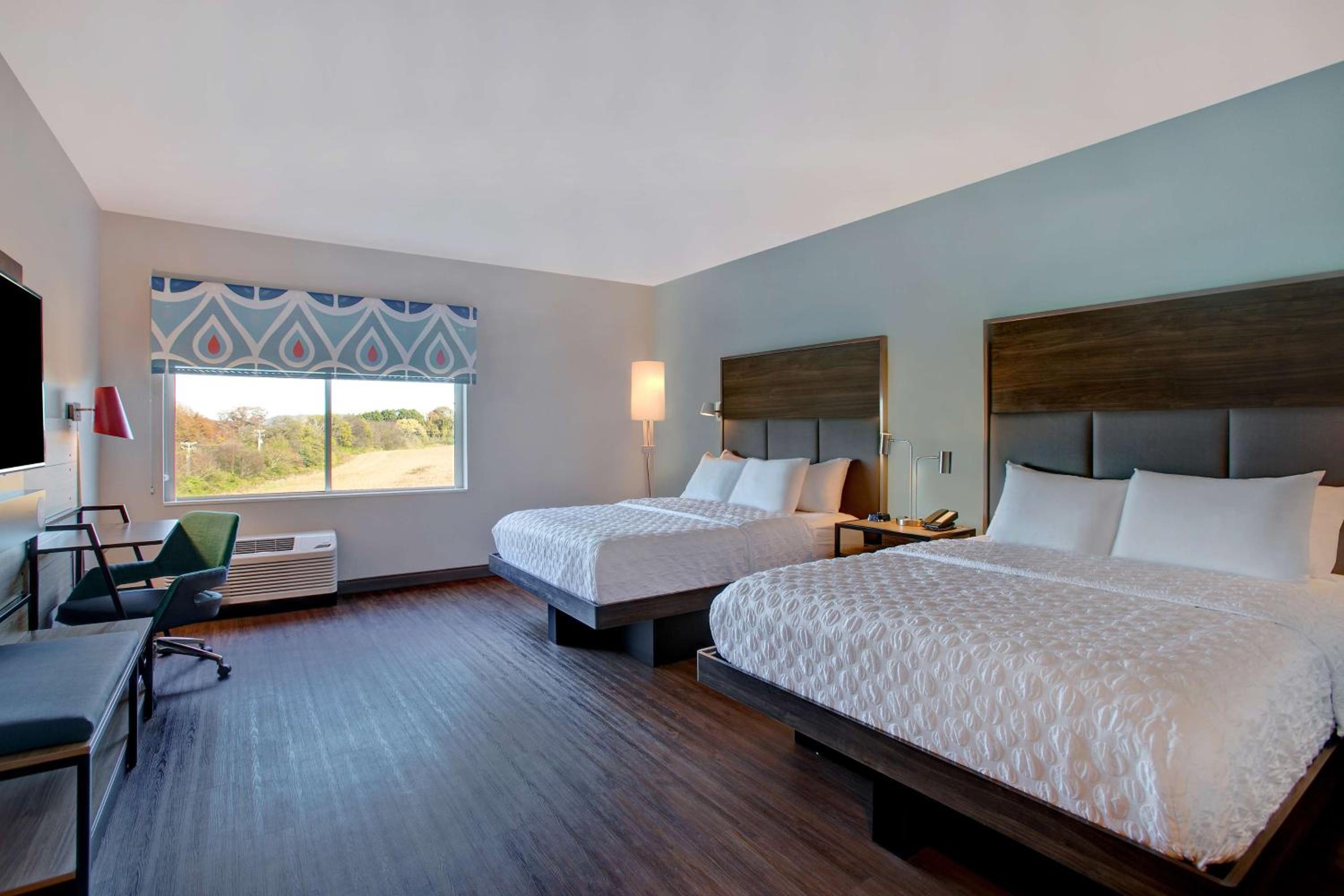 Queen Room with Two Queen Beds - Hearing Access - Photo 2