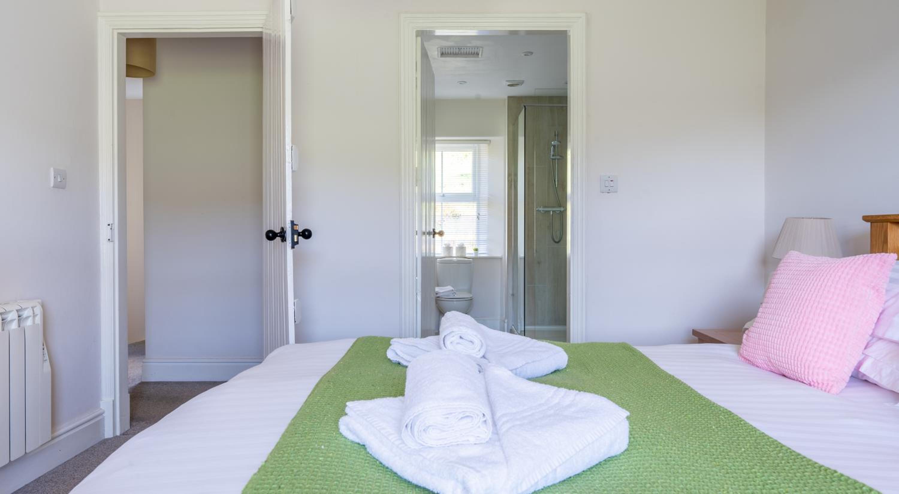 Two-Bedroom House photo 3