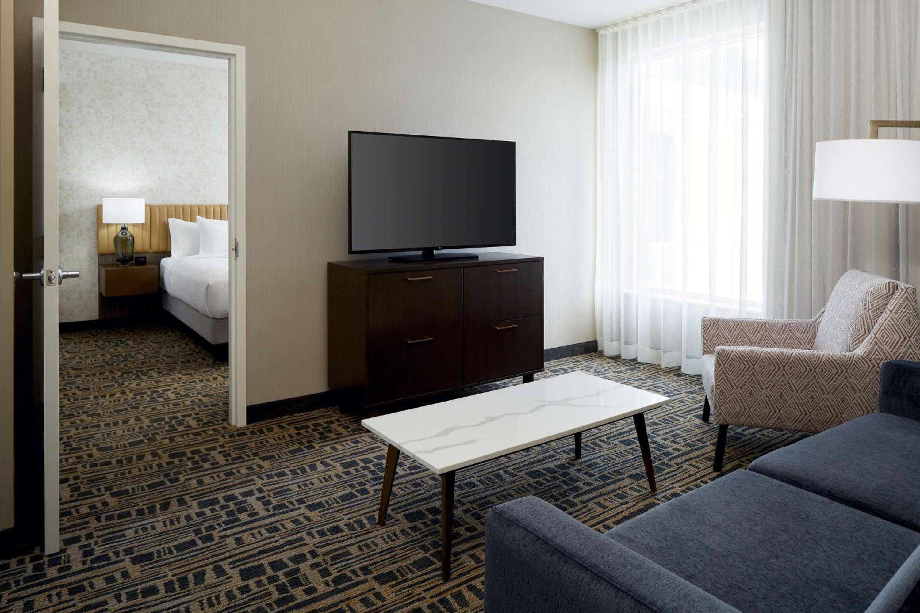 Two-Bedroom Suite - Non-Smoking - Photo 4