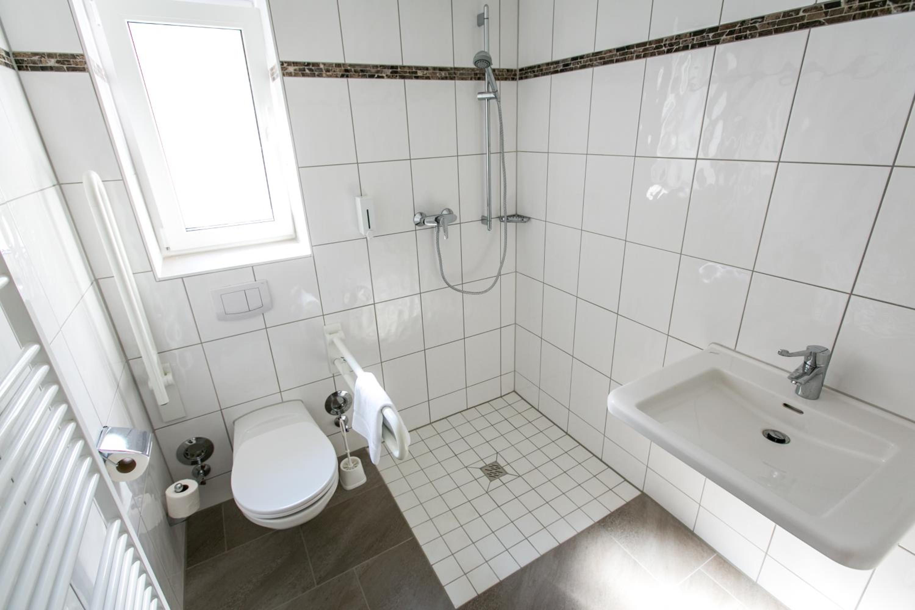 Double Room with Private Bathroom photo 2