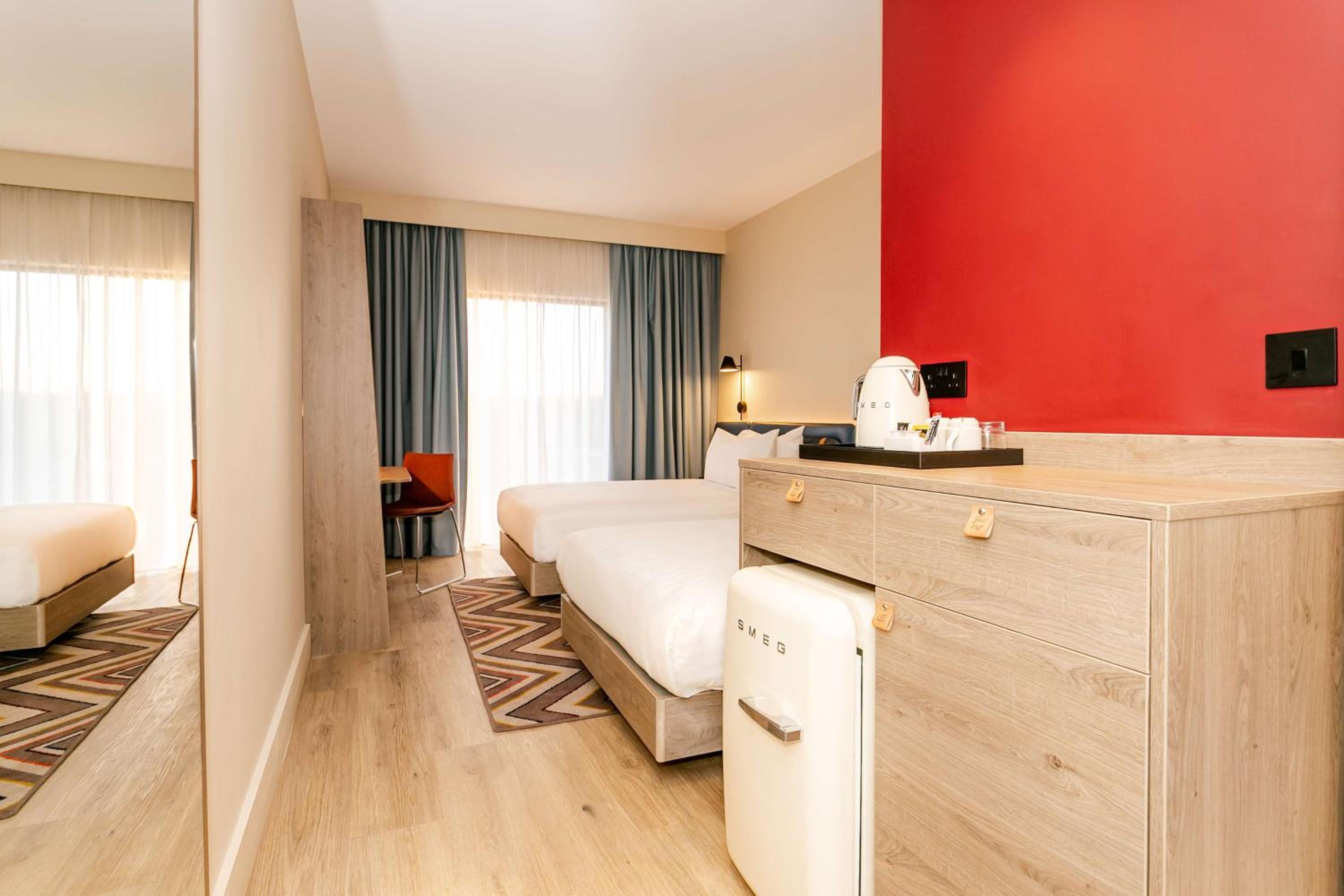 Twin Room - Photo 4