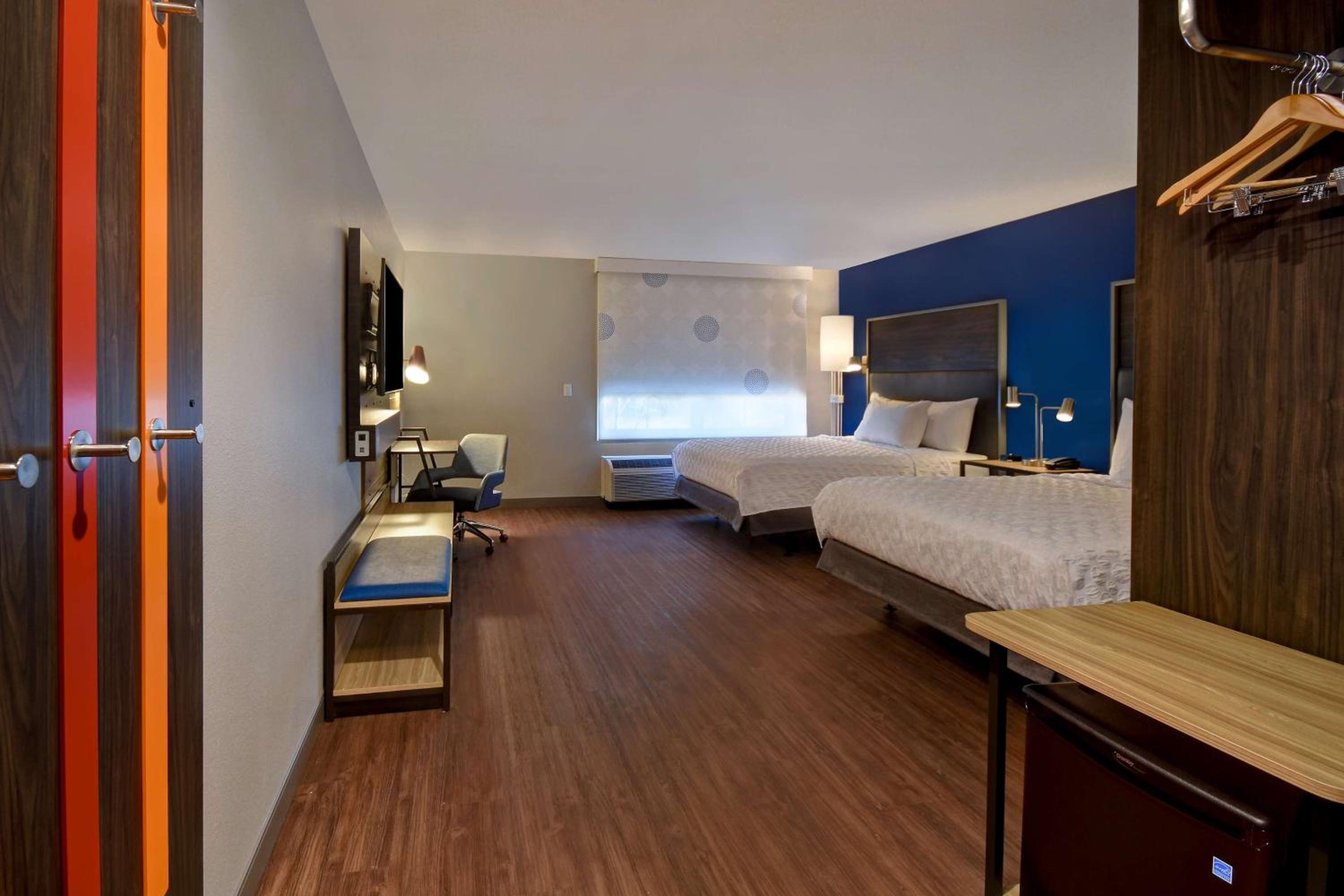 Queen Room with Two Queen Beds - Mobility Access - Photo 1
