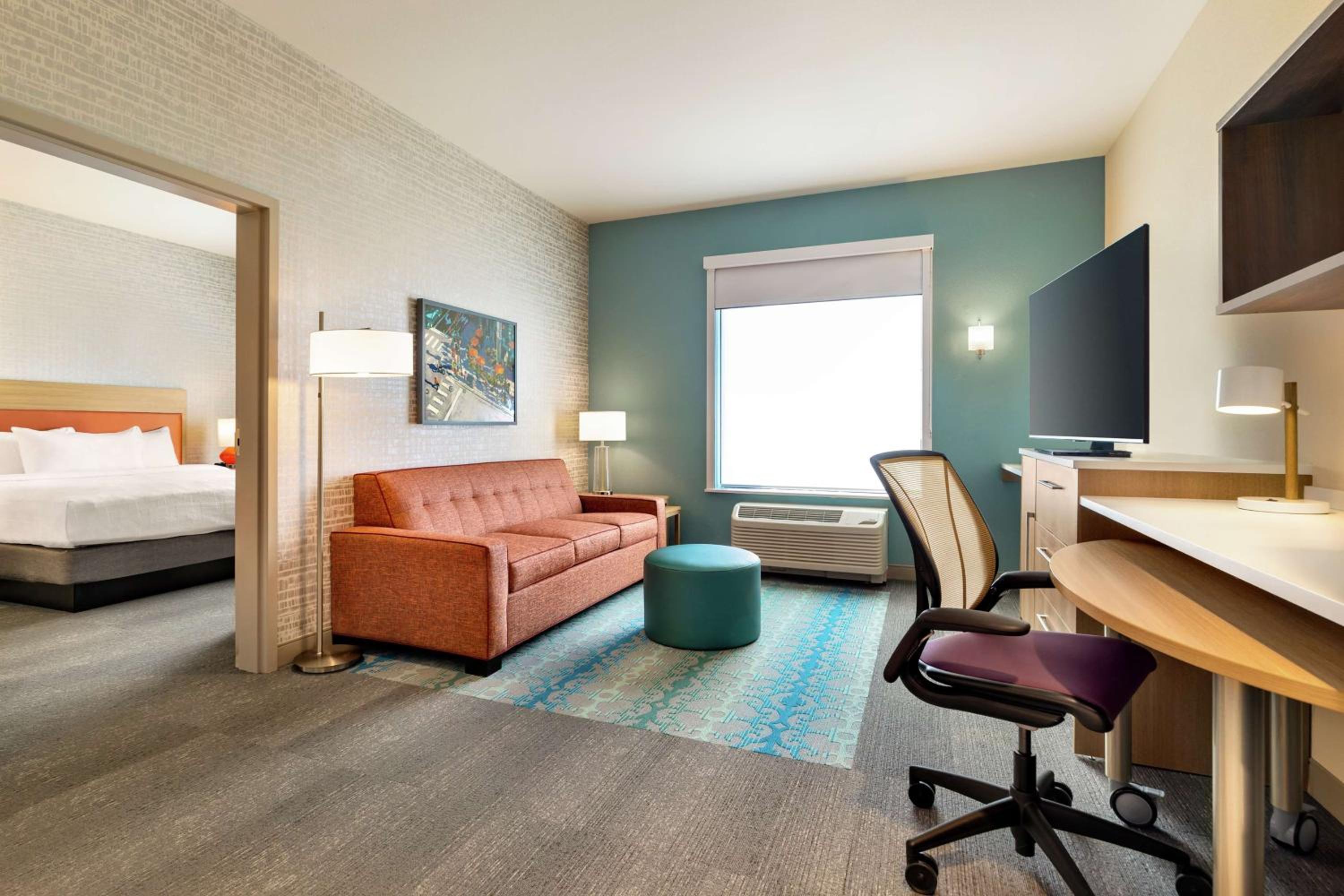 One-Bedroom King Suite - Non-Smoking - Photo 1